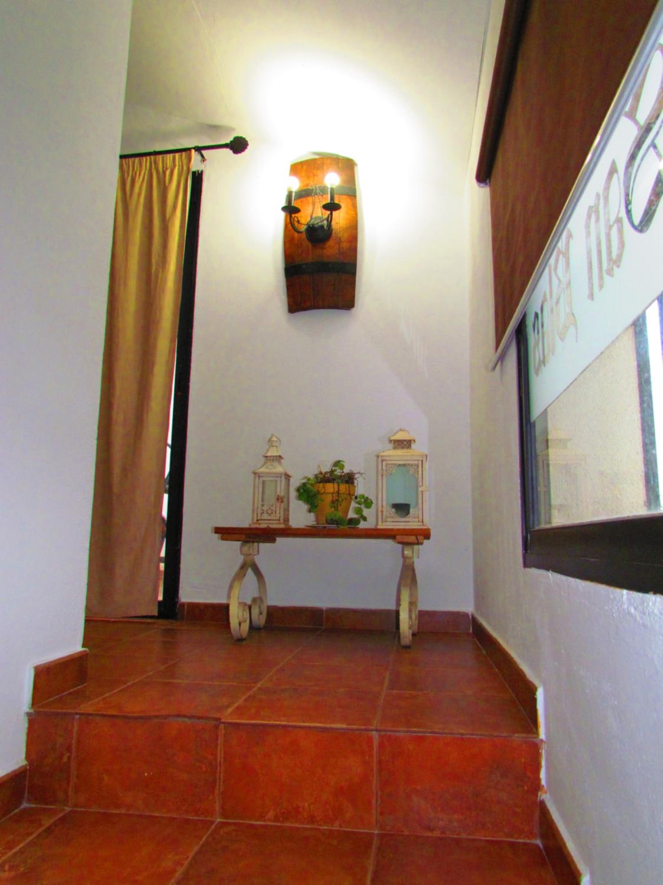 Apartment - Split Level - Photo 46