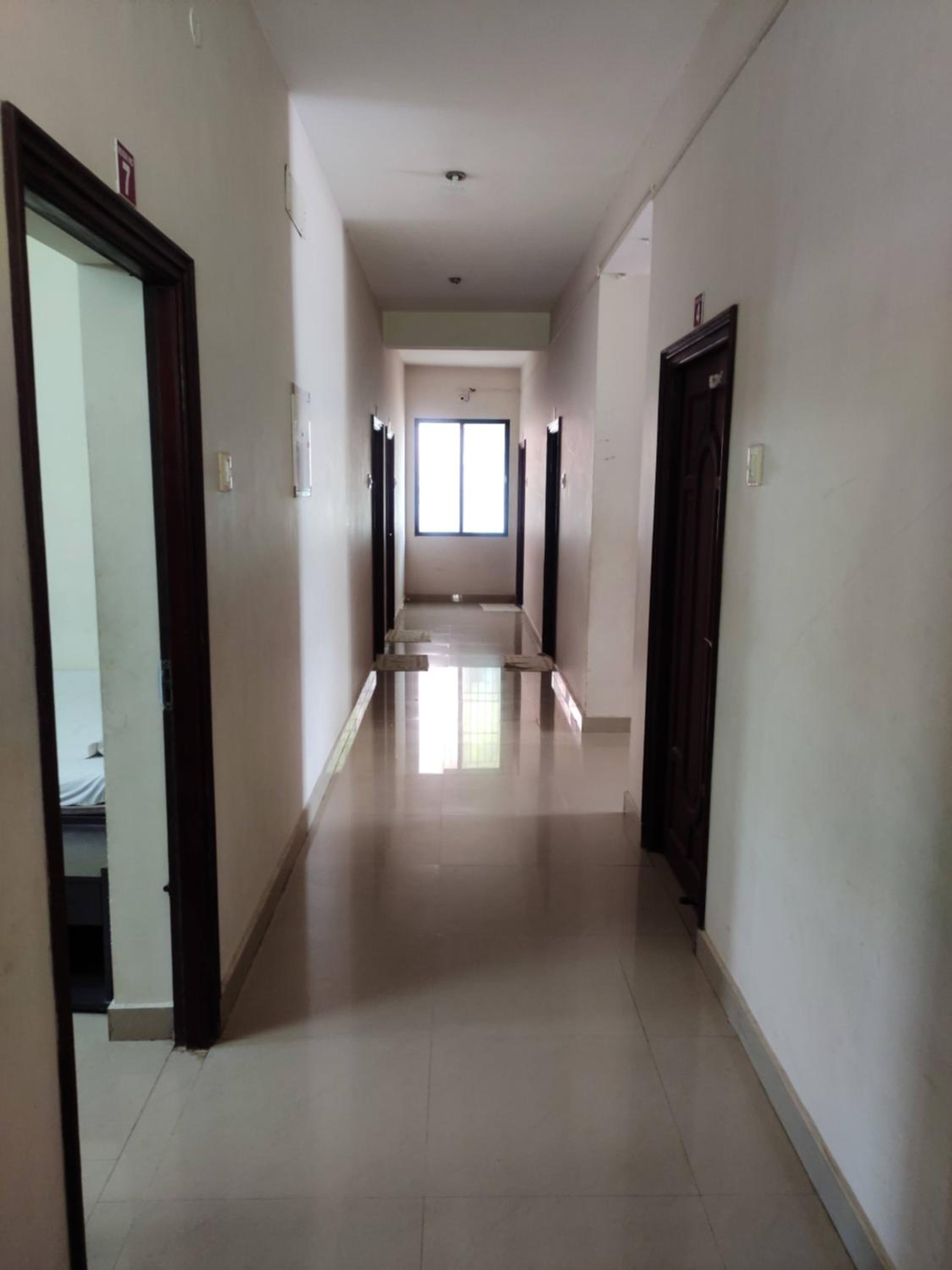 Small Double Room - Photo 4