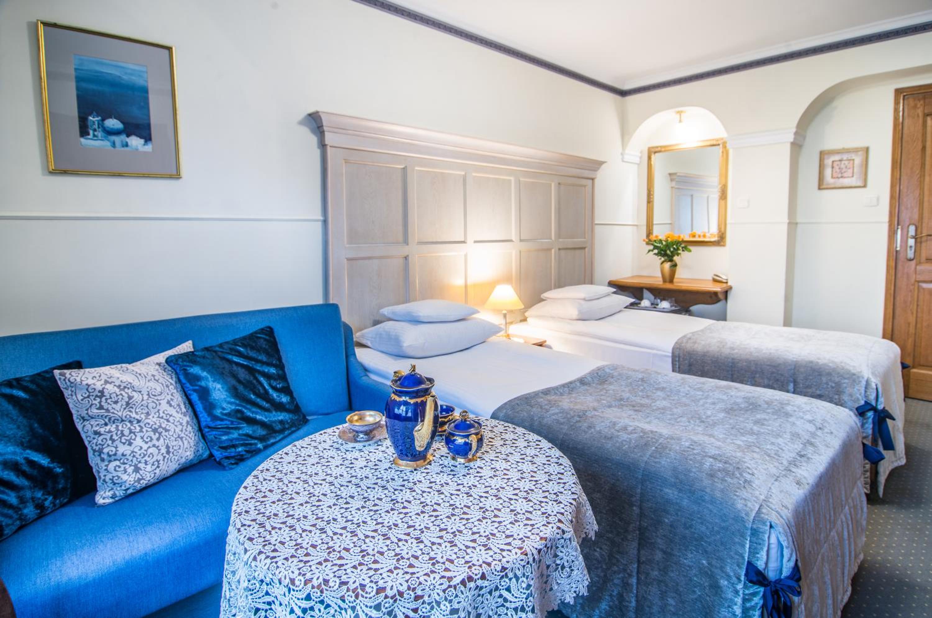 Double or Twin Room photo 3