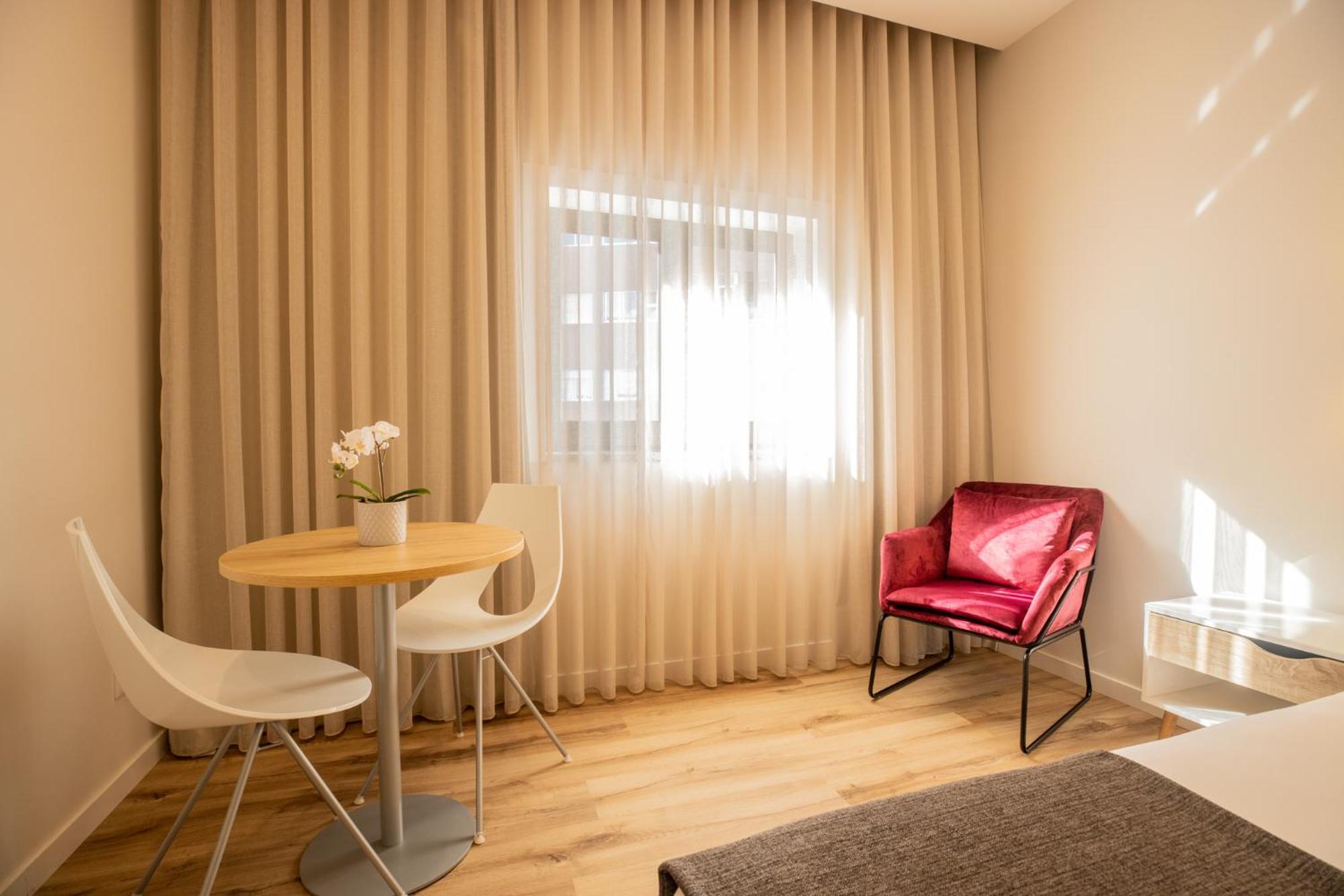 Double Room - Photo 4
