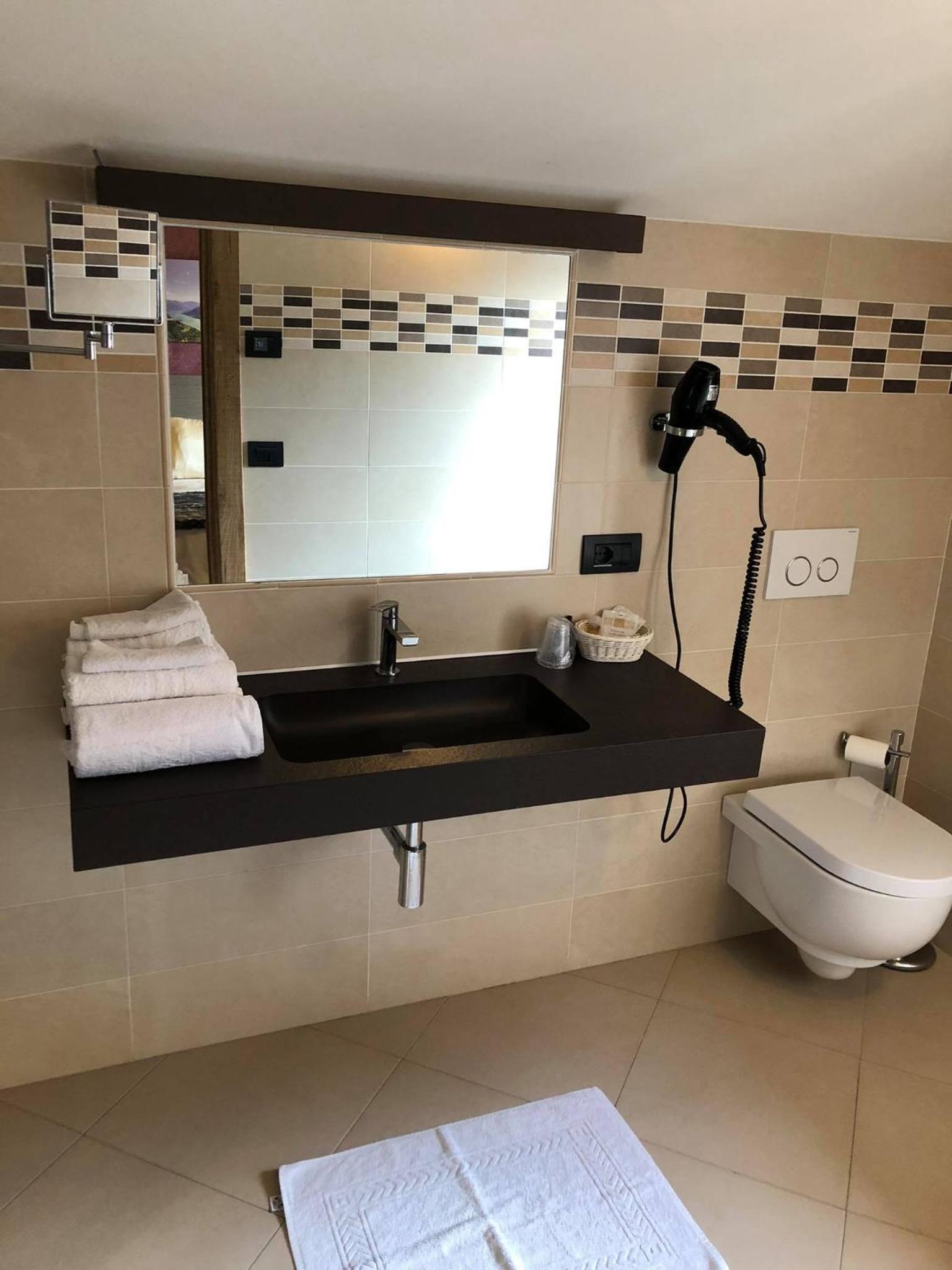 Superior Triple Room - Photo 7