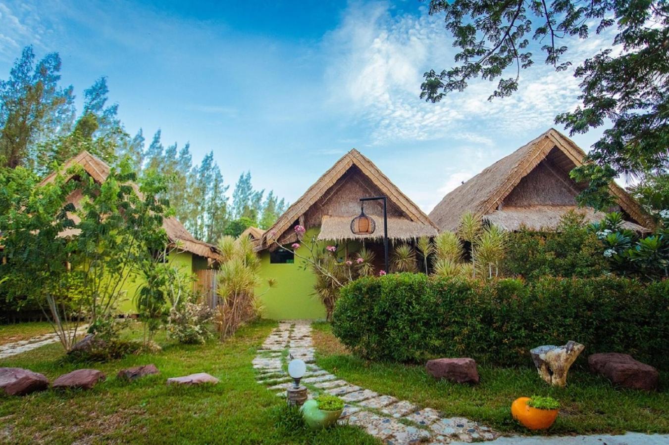 Deluxe Villa - No Pets Allowed photo 3