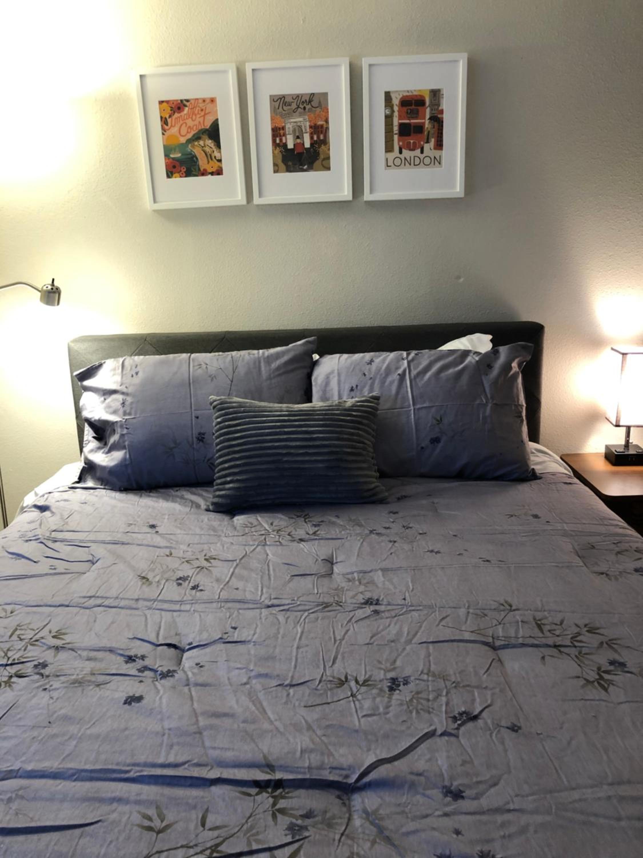 Two-Bedroom Apartment - Photo 25