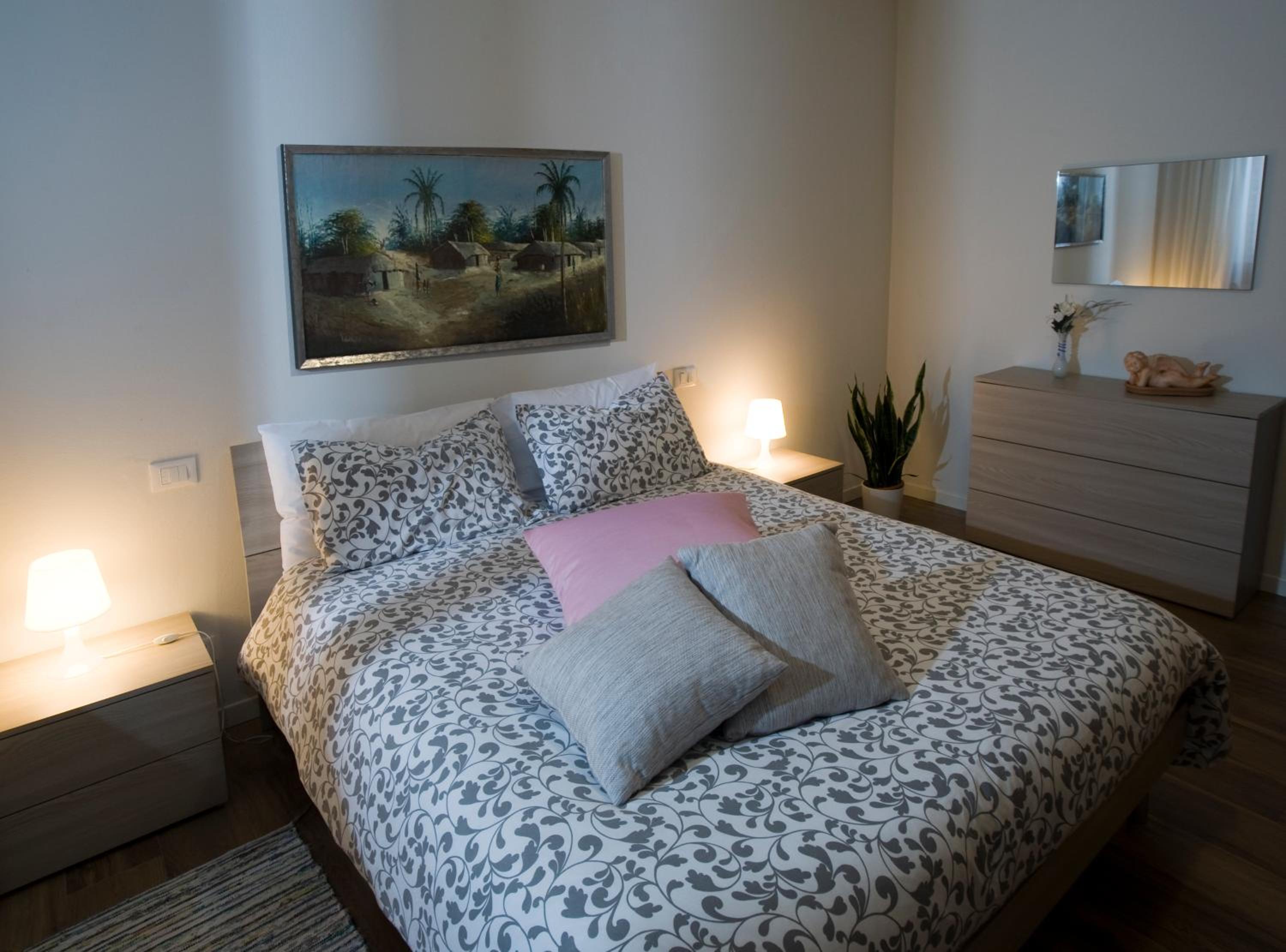 Apartment photo 1