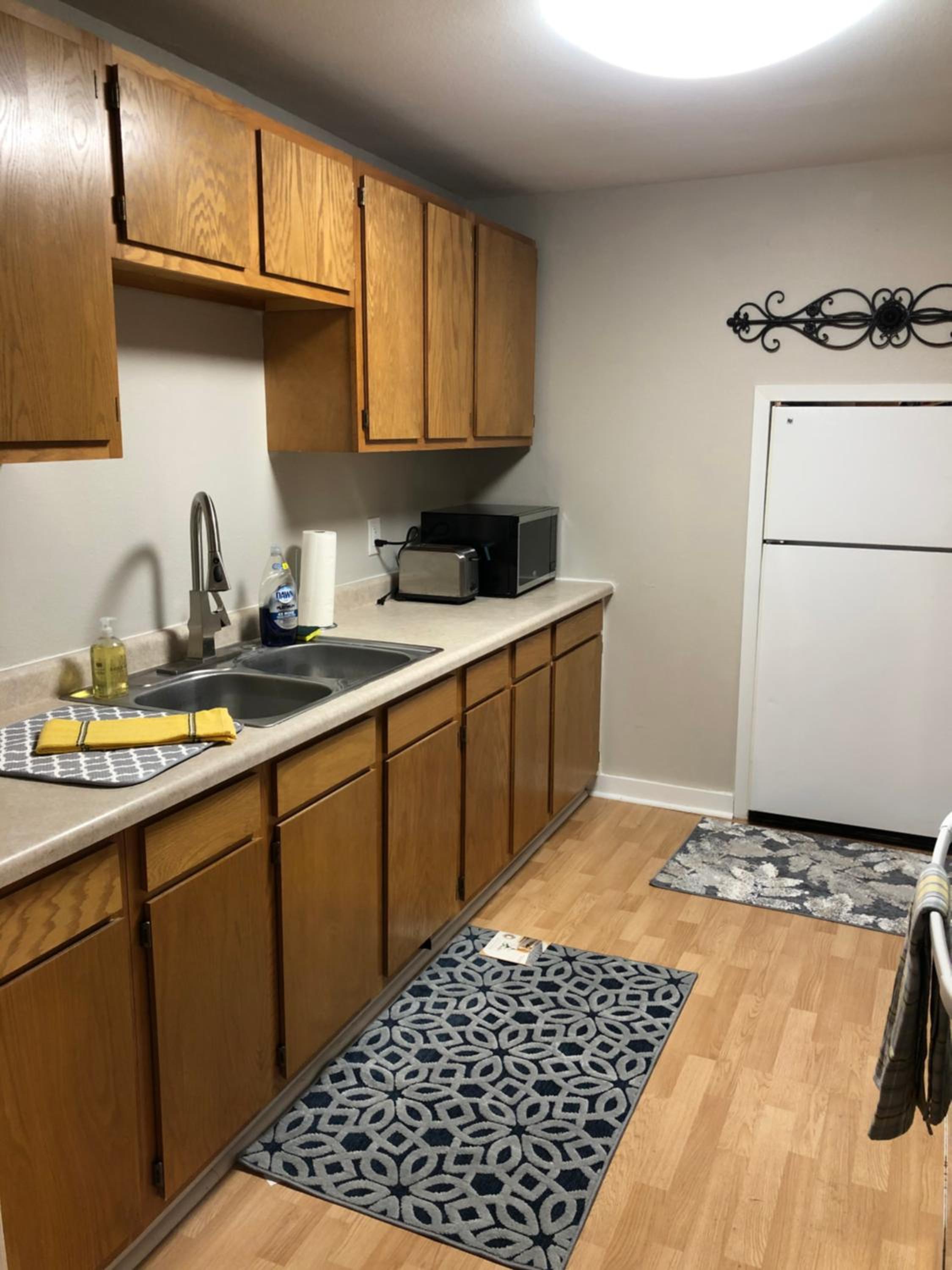 Two-Bedroom Apartment - Photo 18
