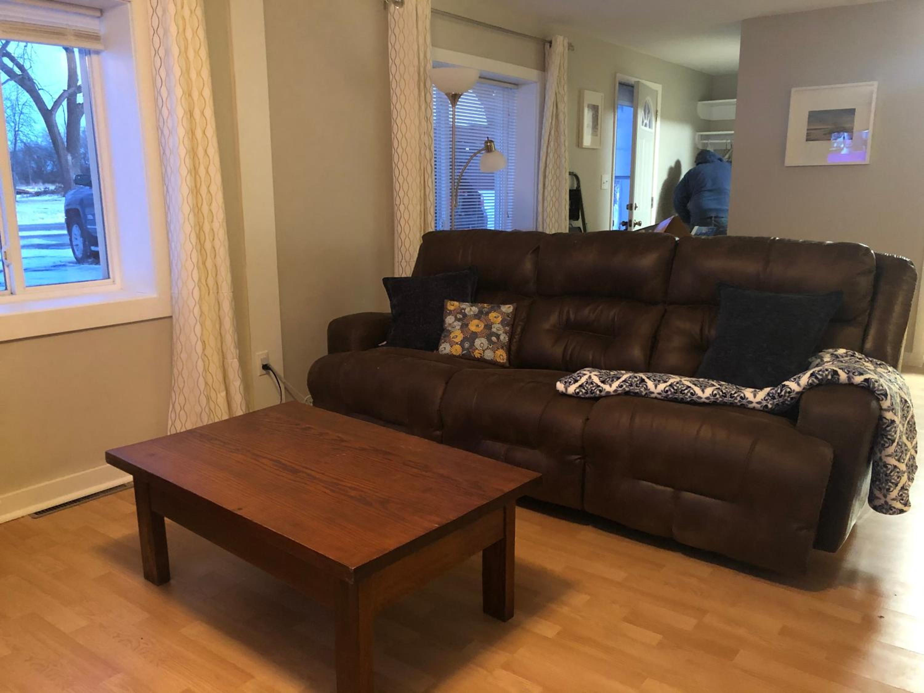 Two-Bedroom Apartment - Photo 2