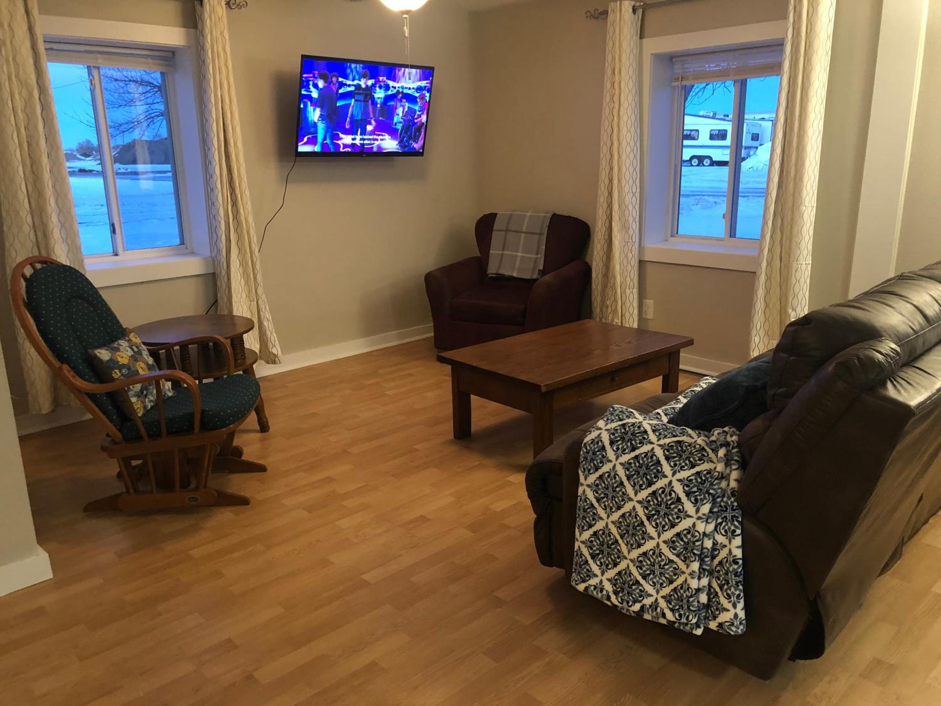 Two-Bedroom Apartment - Photo 6
