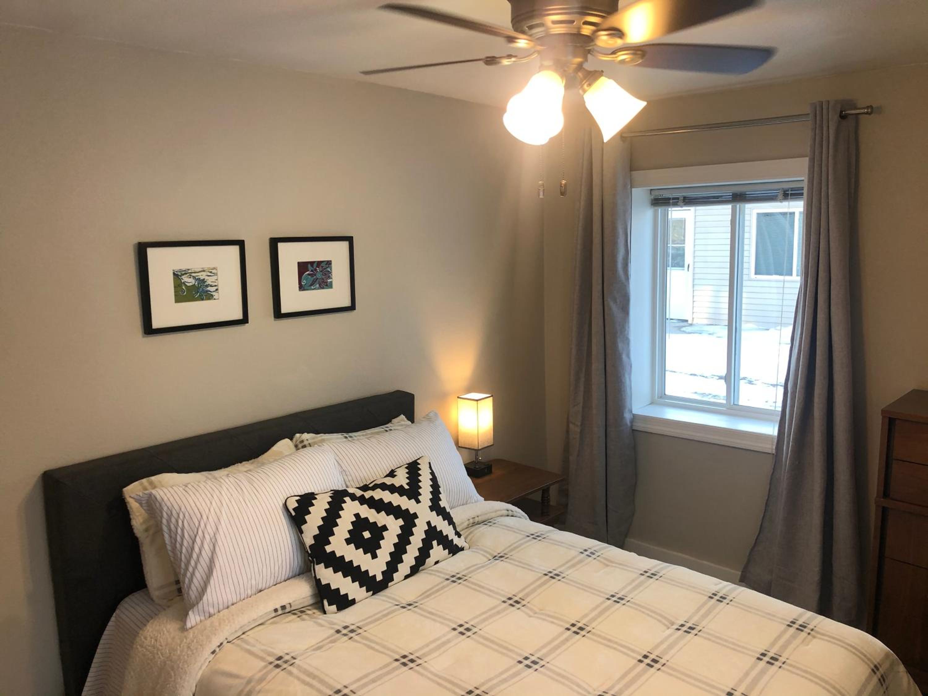 Two-Bedroom Apartment - Photo 9