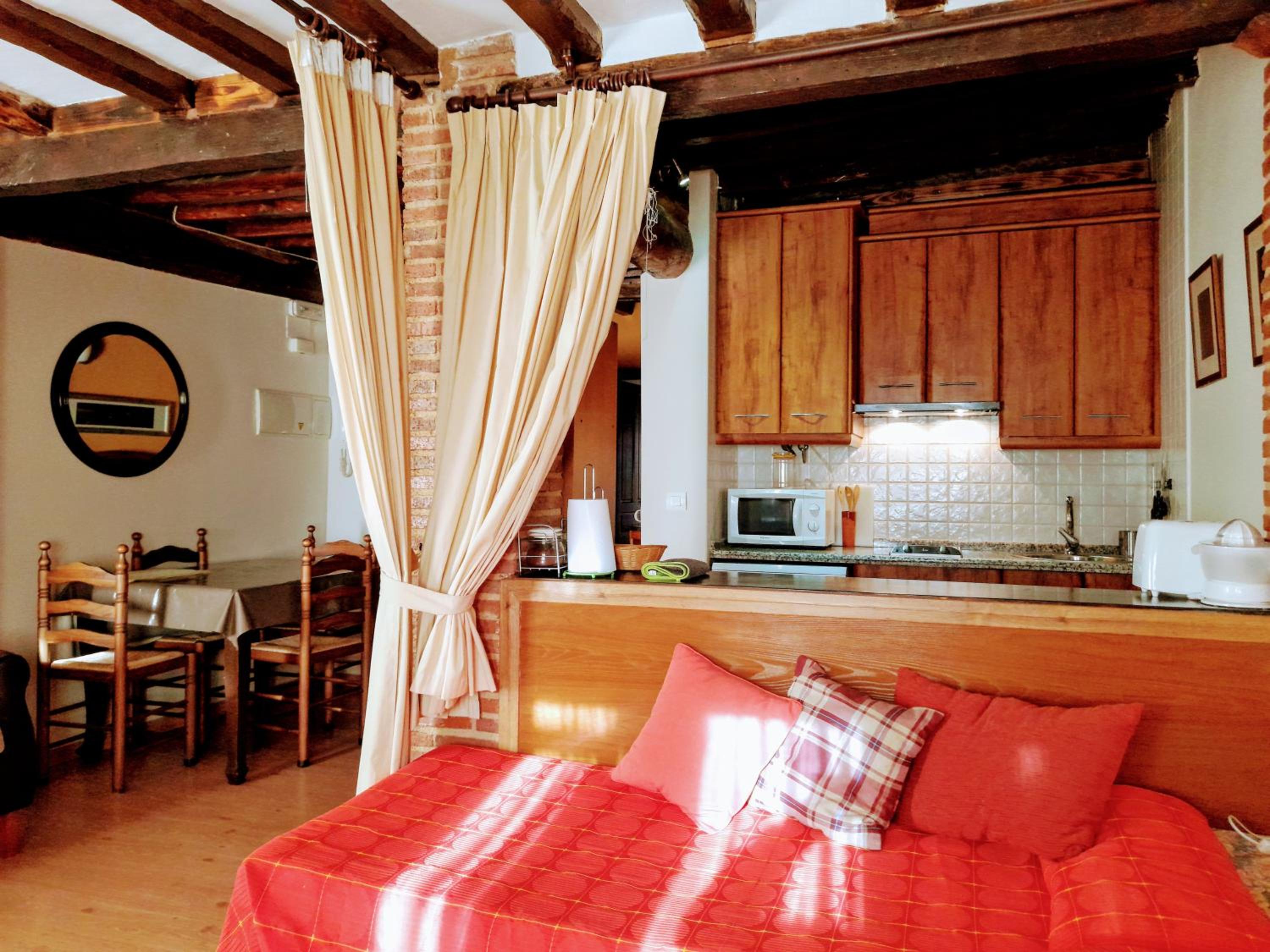 One-Bedroom Apartment with Terrace photo 3