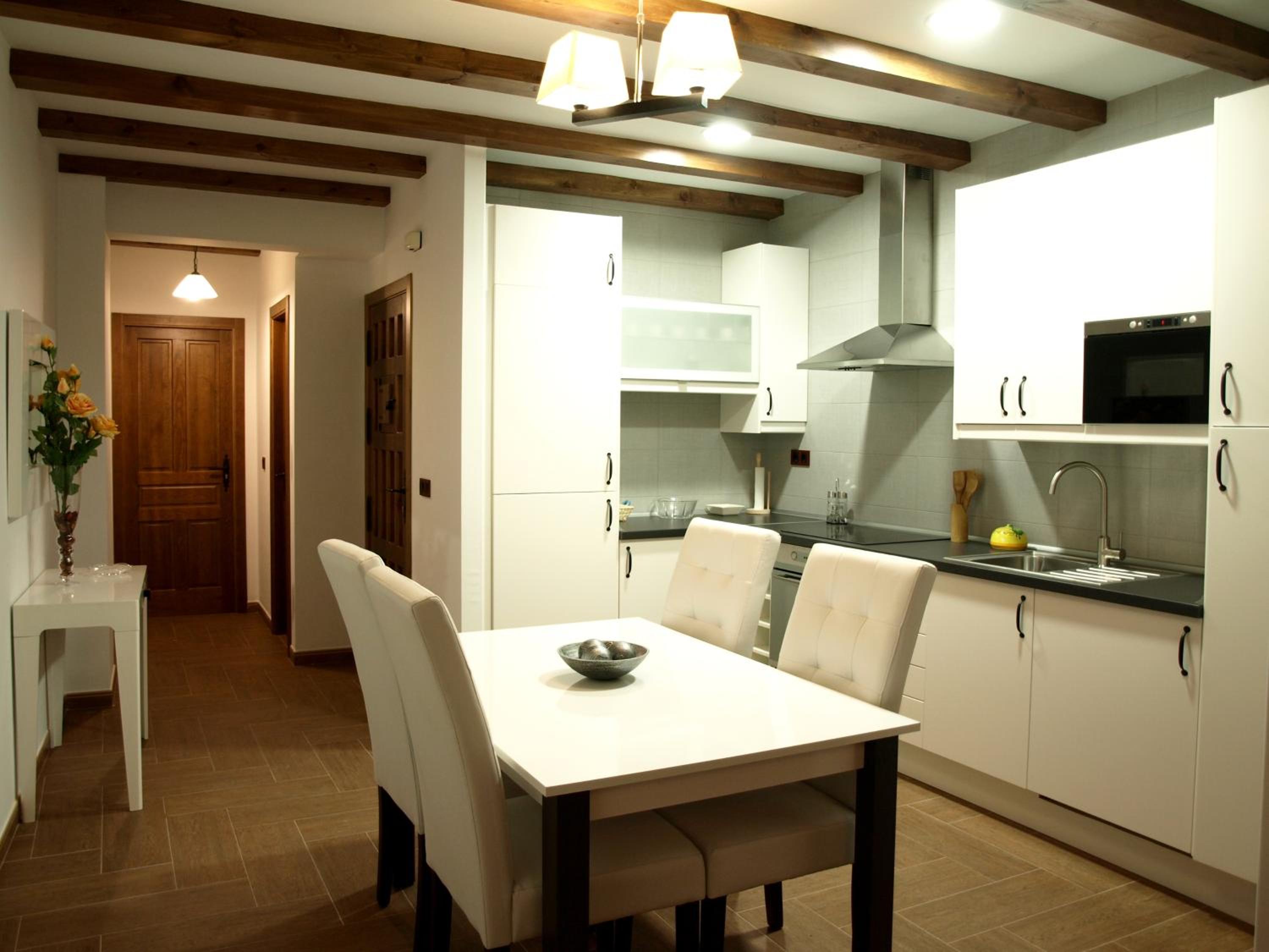 Apartment photo 3