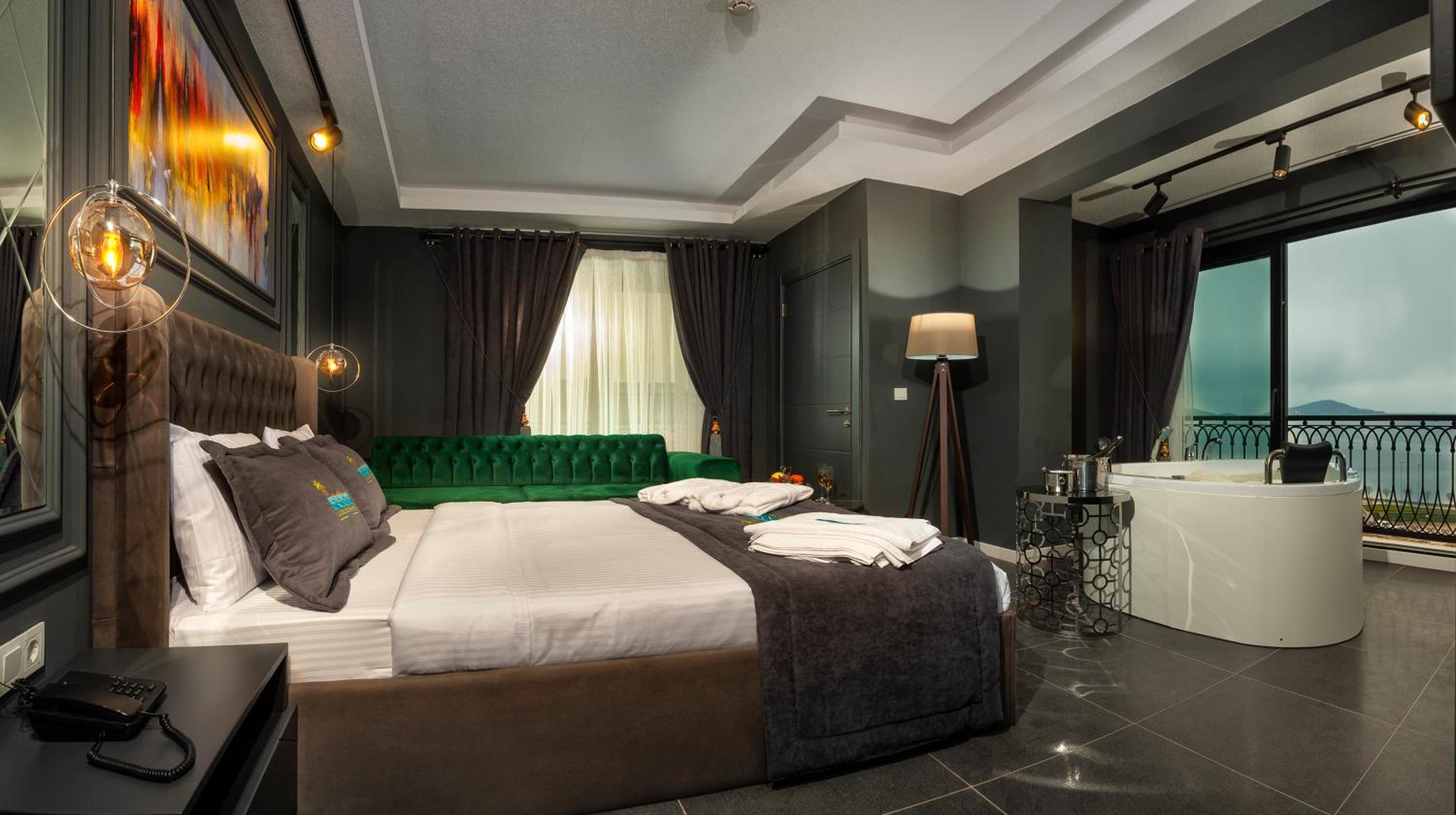 Deluxe Double Room with Sea View photo 1