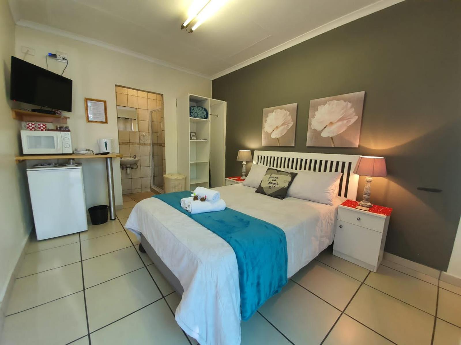 Double Room with Private Bathroom photo 1