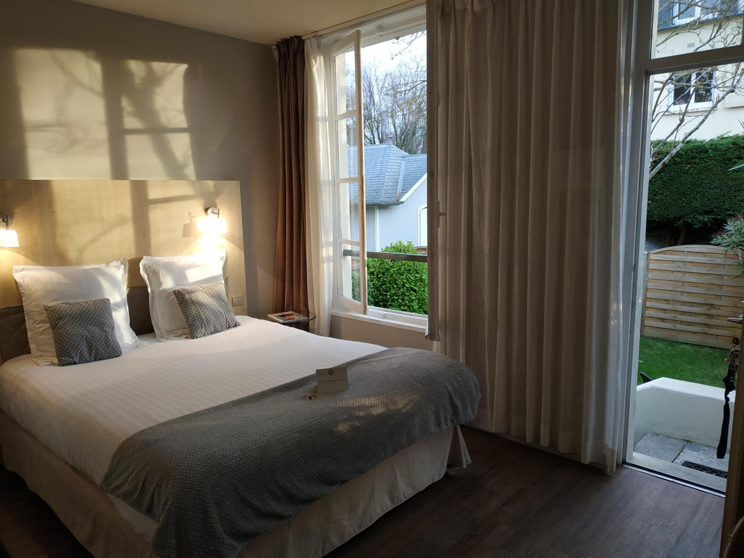 Superior Double Room - Photo 3