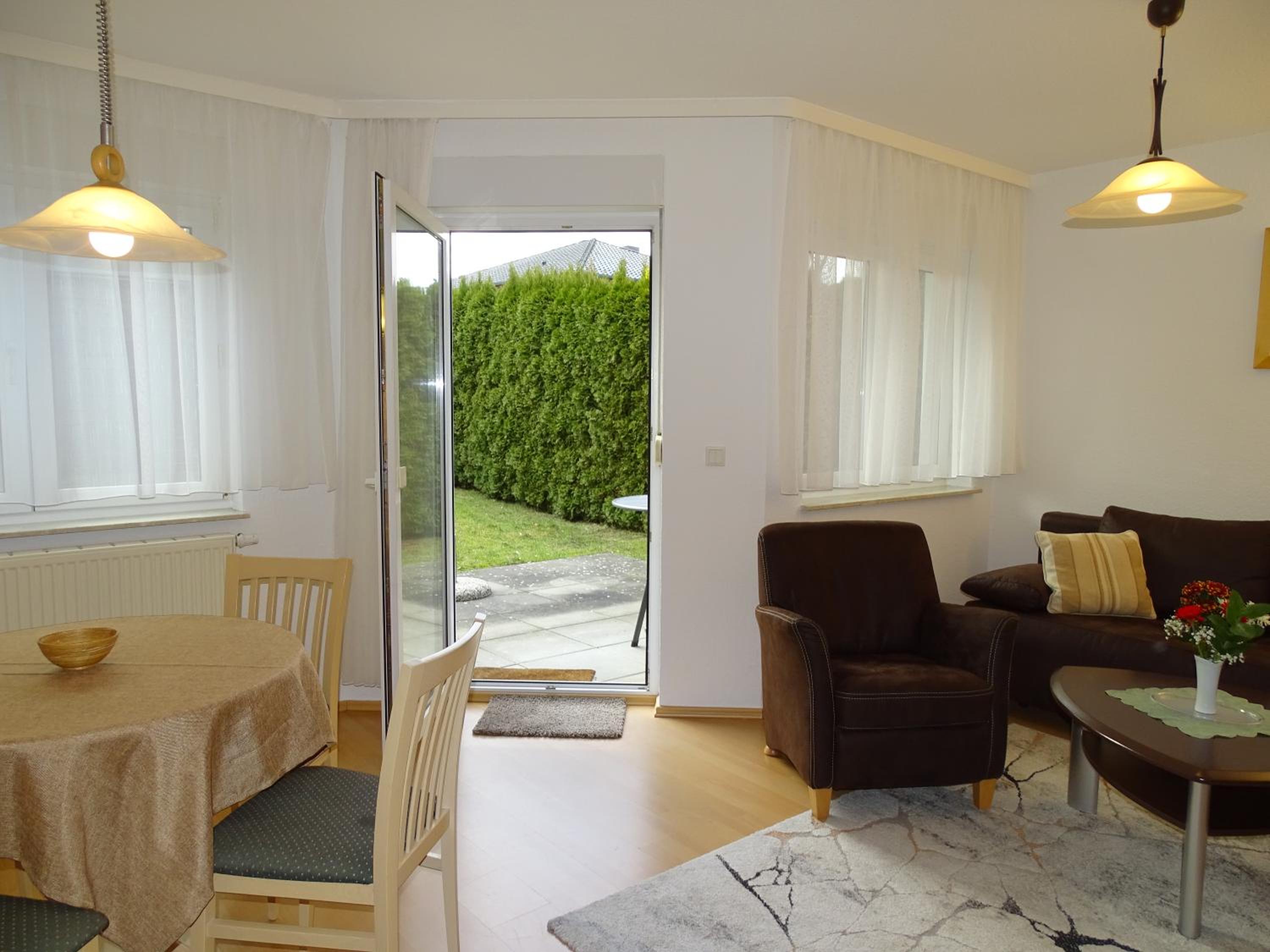 One-Bedroom Apartment With Terrace - 2 photo 2