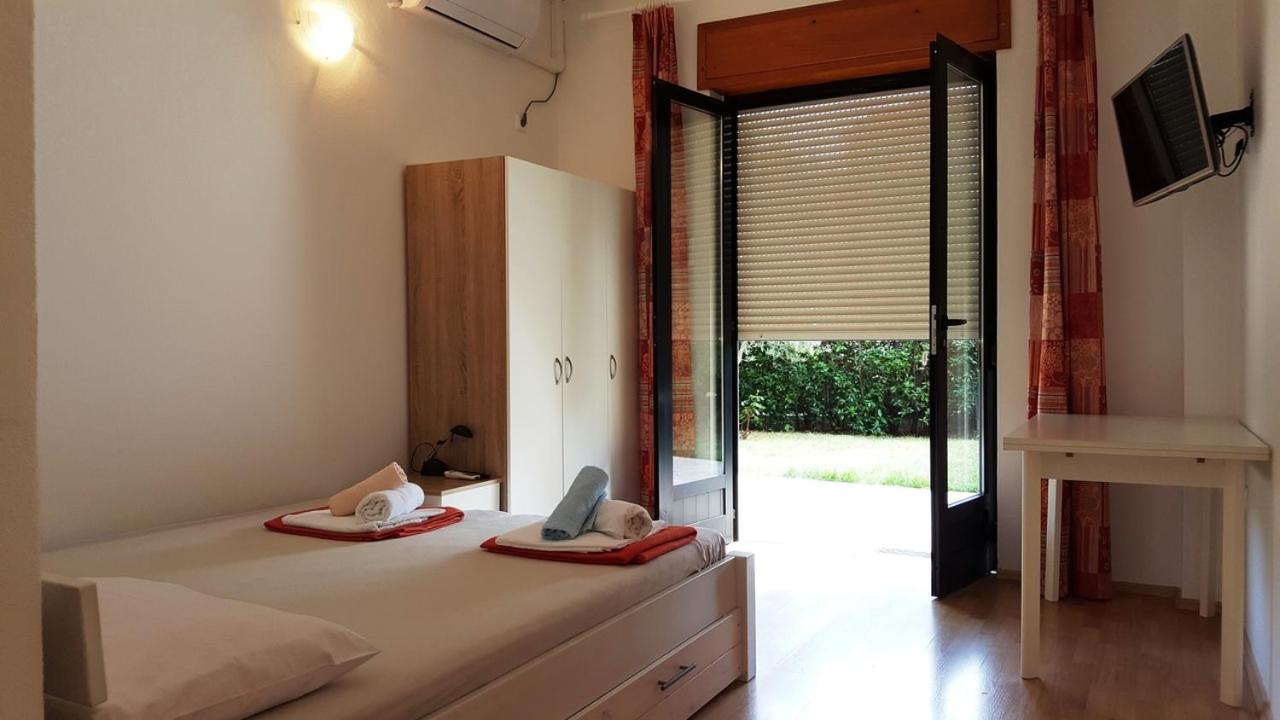 Studio with Garden View - Photo 1