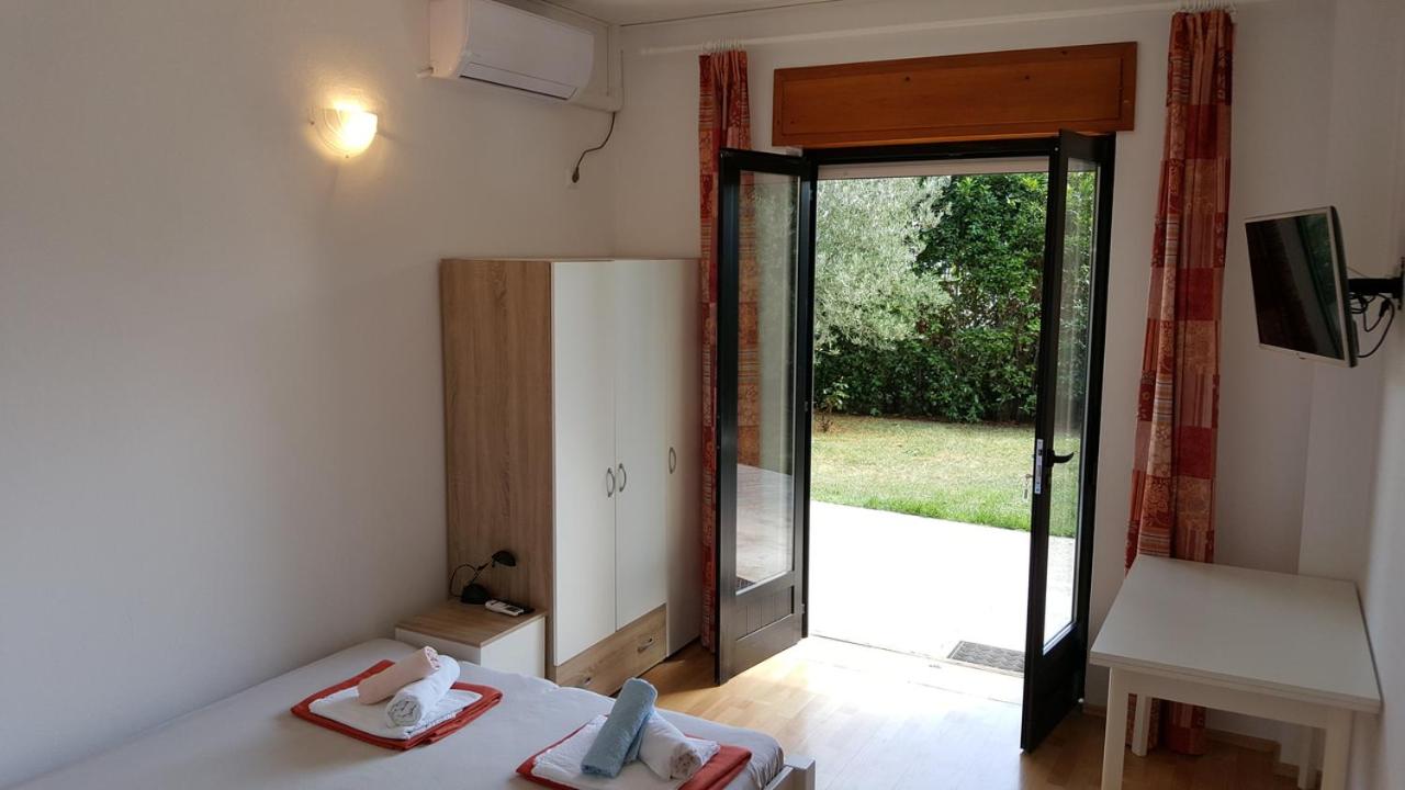 Studio with Garden View - Photo 5