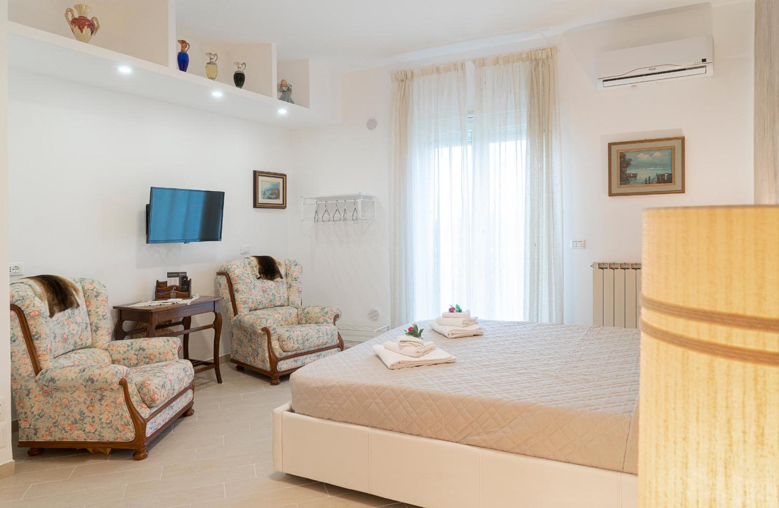 King Room with Sea View photo 3