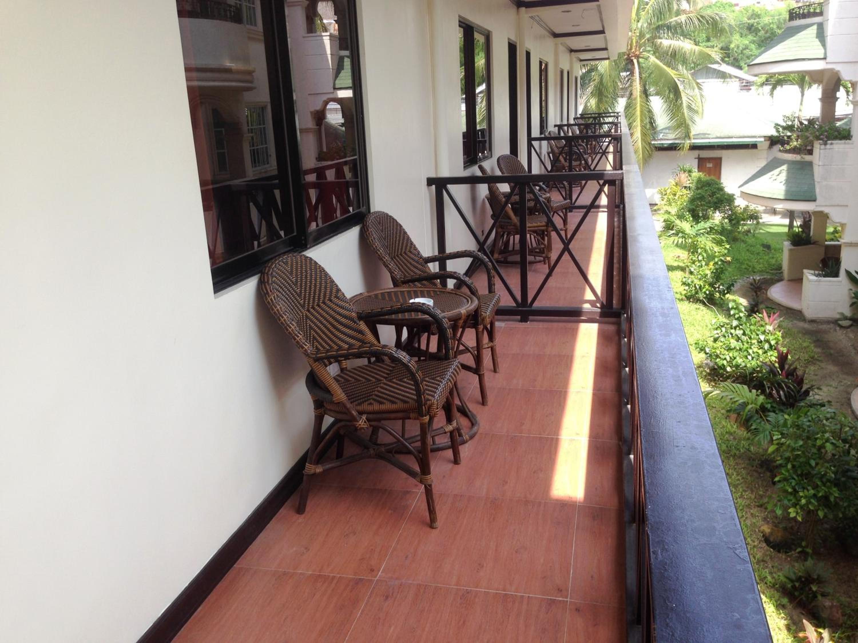 Summer House Deluxe - Photo 3