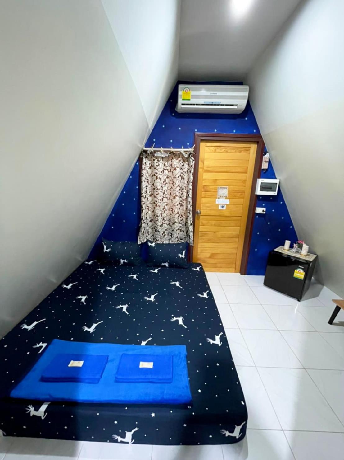 One-Bedroom House photo 3