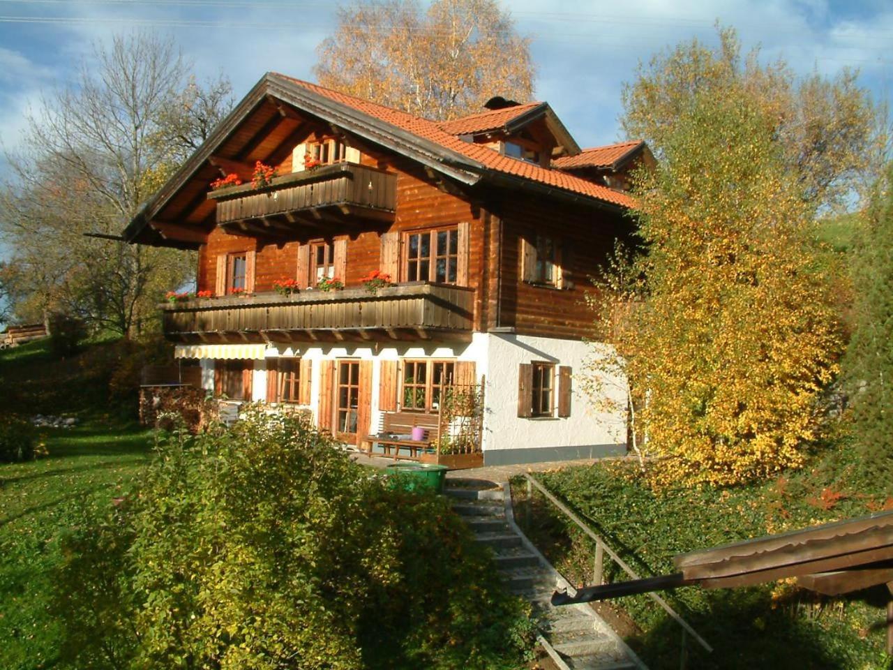 Apartment with Balcony - Photo 2