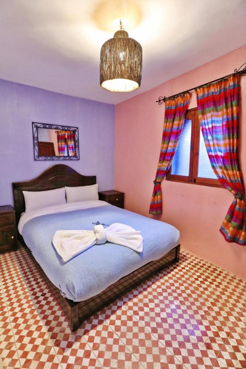 Double Room with Private External Bathroom - Photo 4