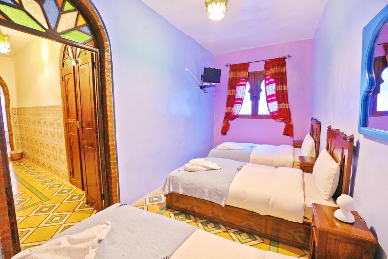 Triple Room with Bathroom - Photo 3