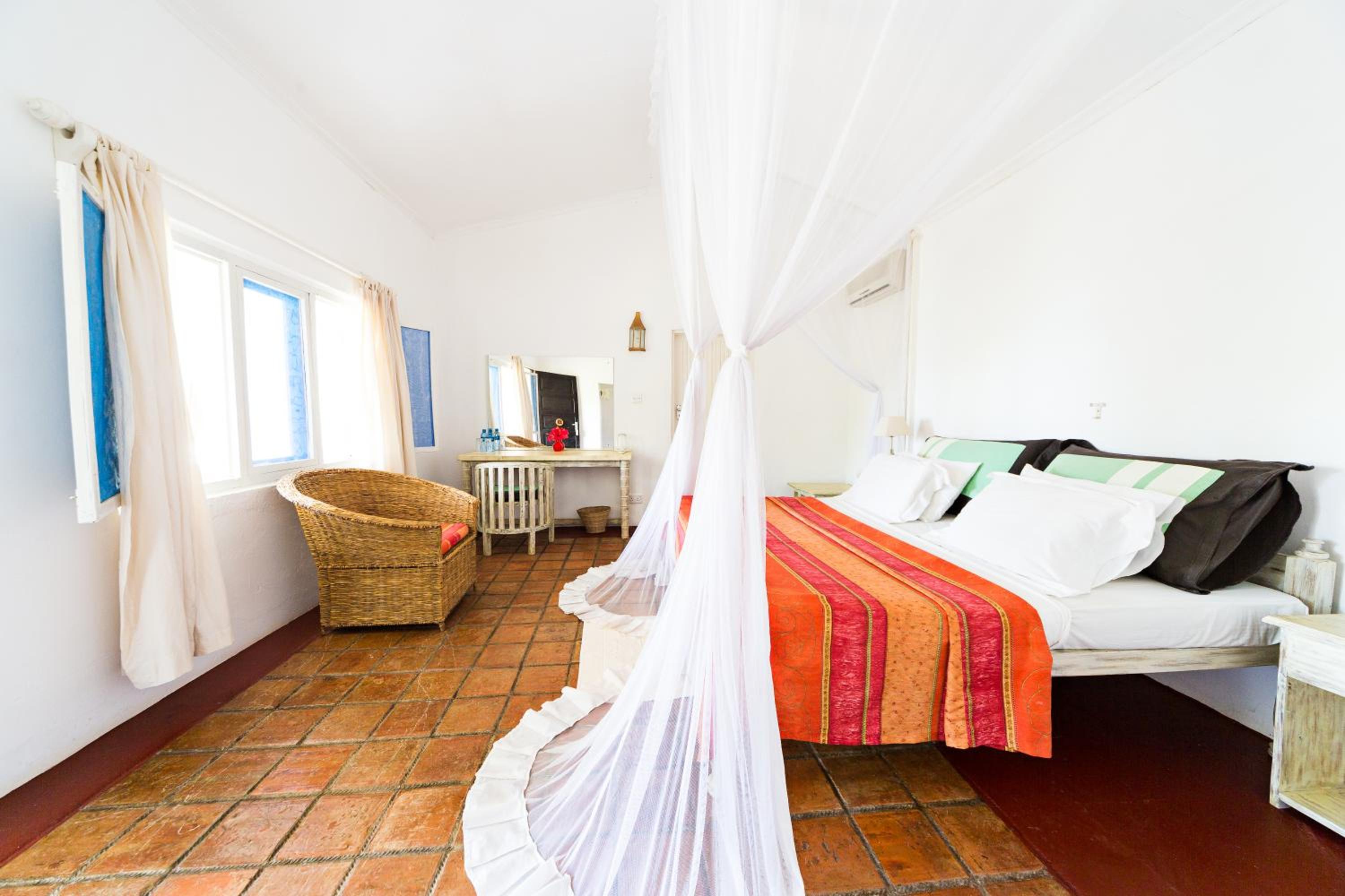 Standard Double Room - Photo 2
