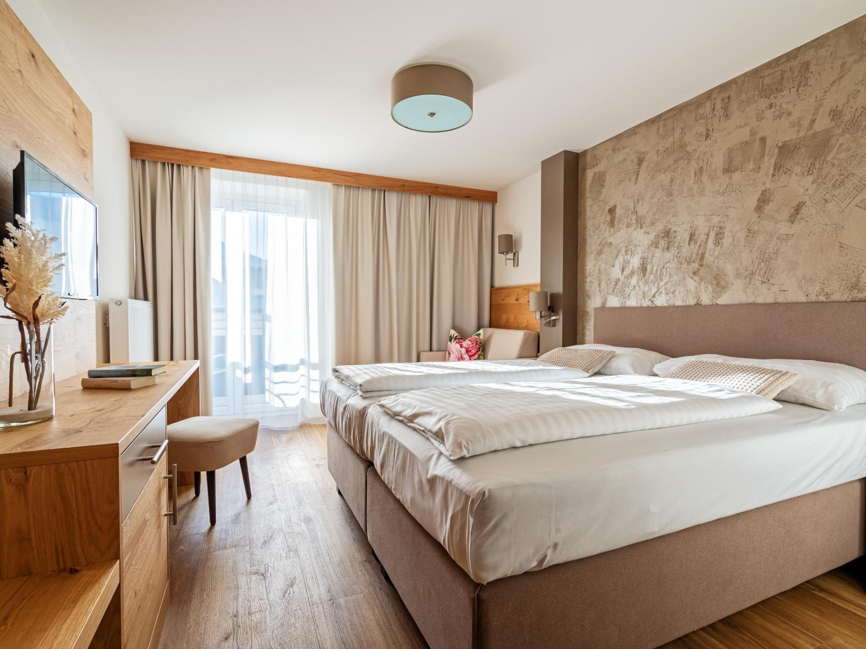 Superior Double Room - Photo 1