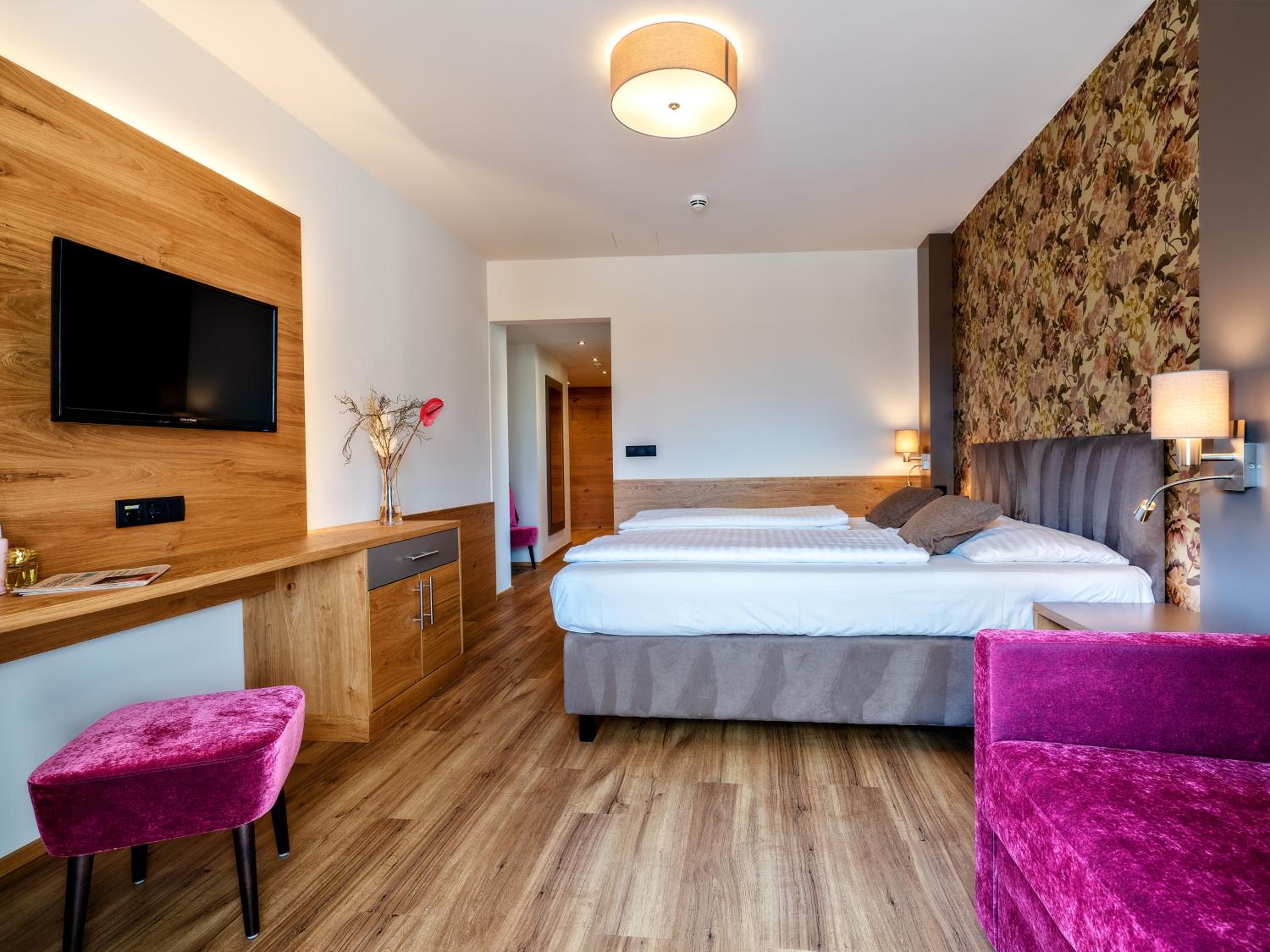 Deluxe Double Room - Photo 14