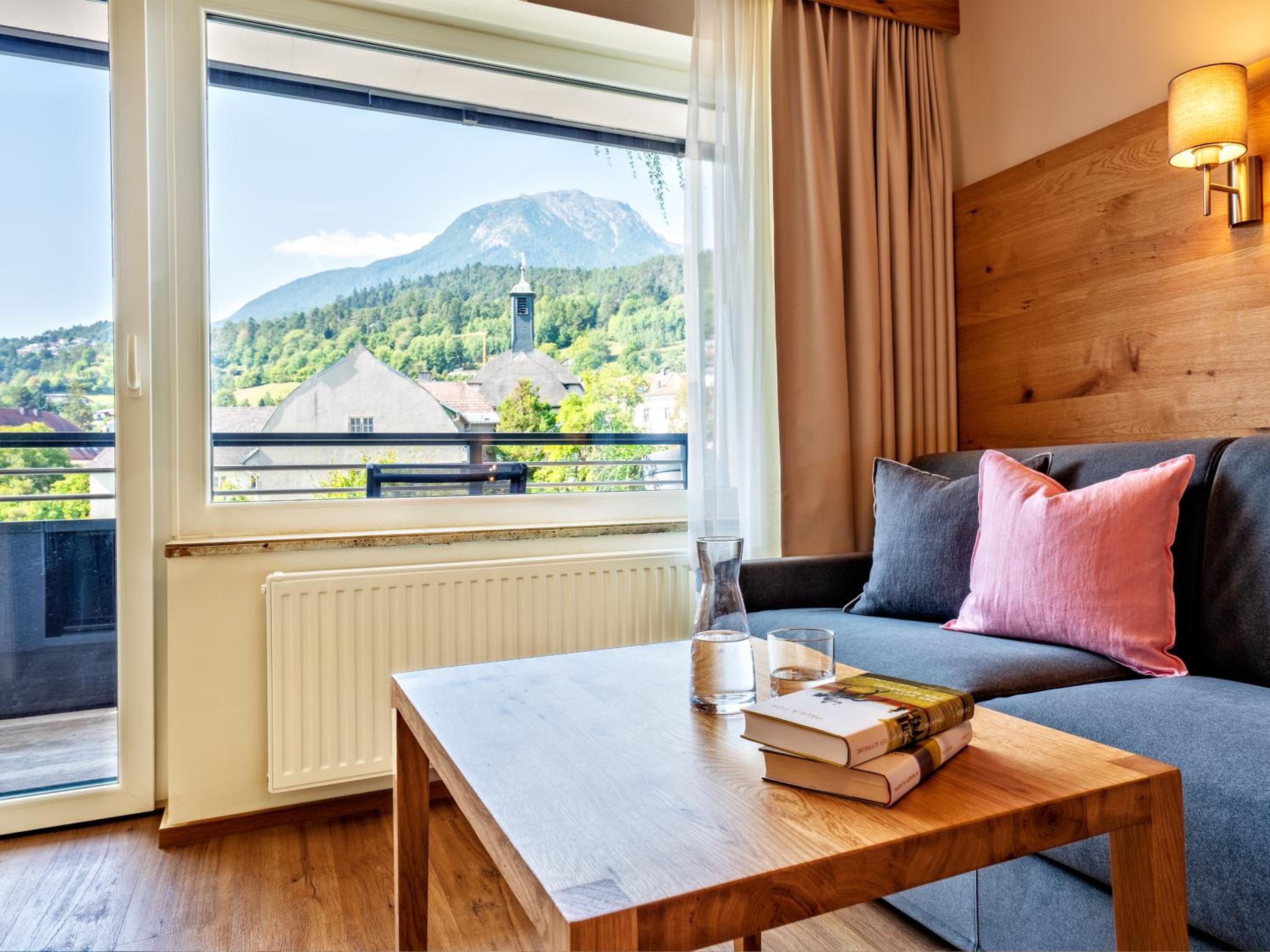 Deluxe Double Room - Photo 9