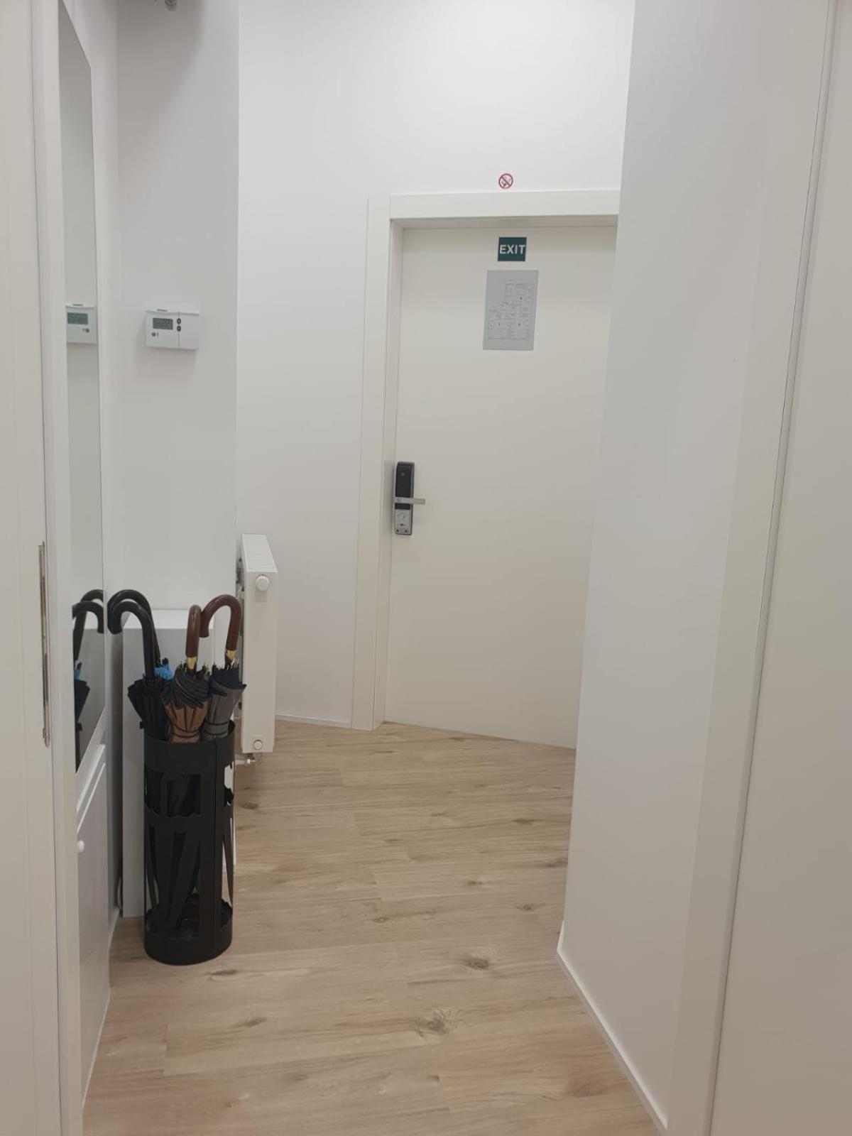 Studio with Balcony - Photo 49