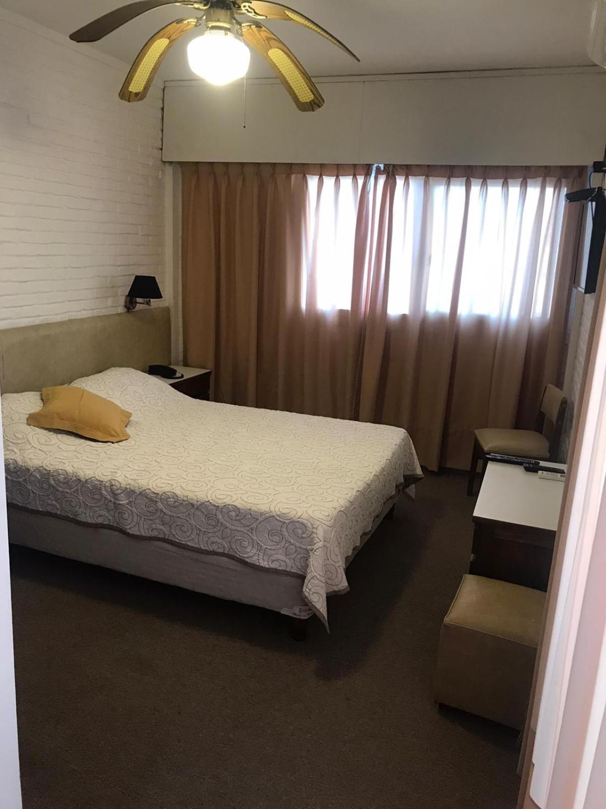 Standard Double Room - Photo 8