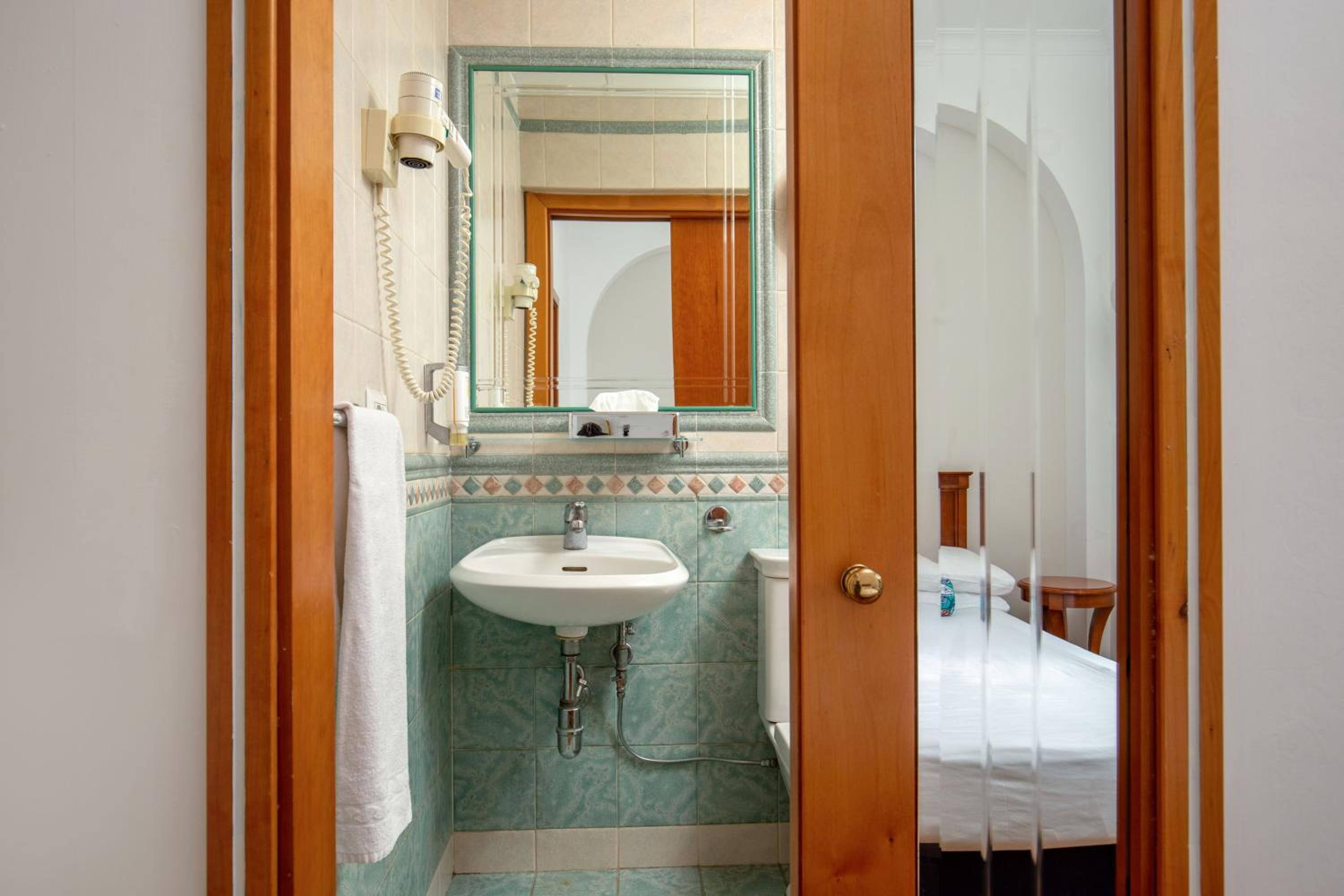 Small Double Room photo 2