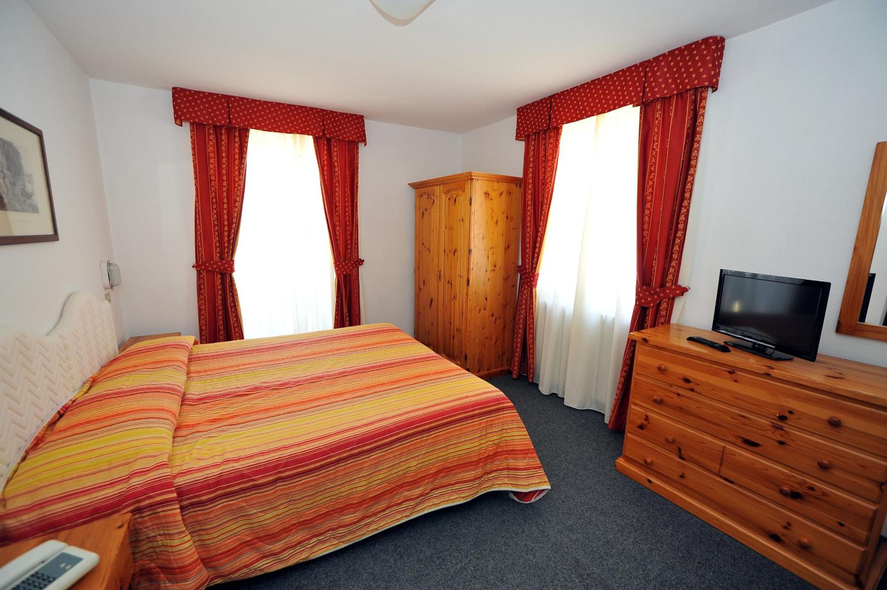 Double or Twin Room photo 1