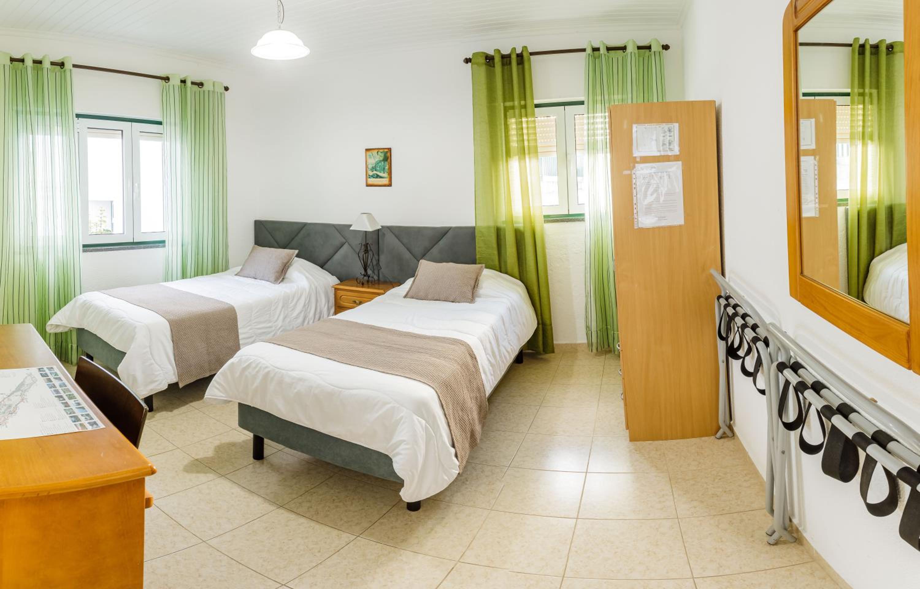 Twin Room with Private Bathroom photo 1