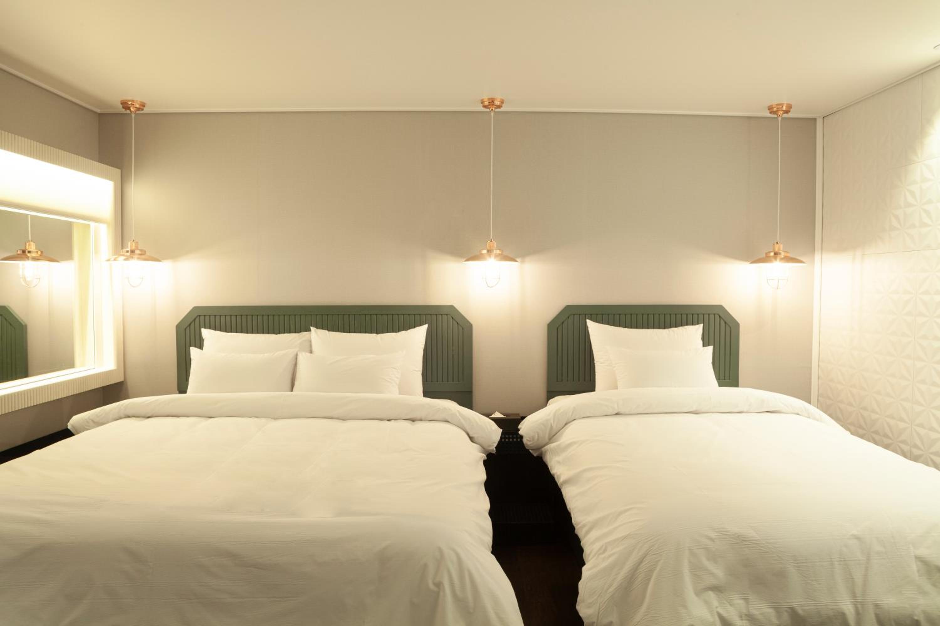 Deluxe Twin Room photo 3