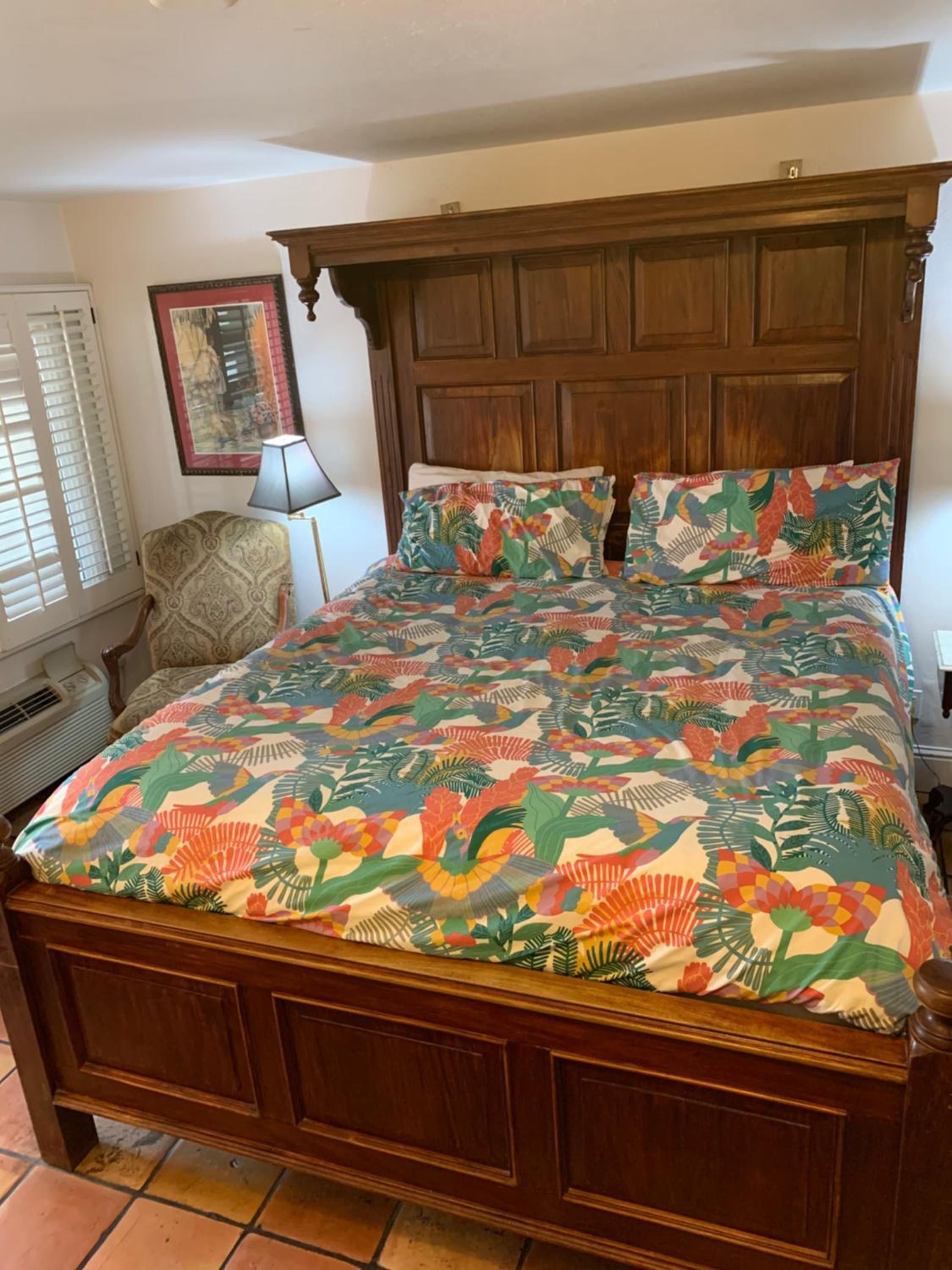 King Suite with Spa Bath - Photo 11