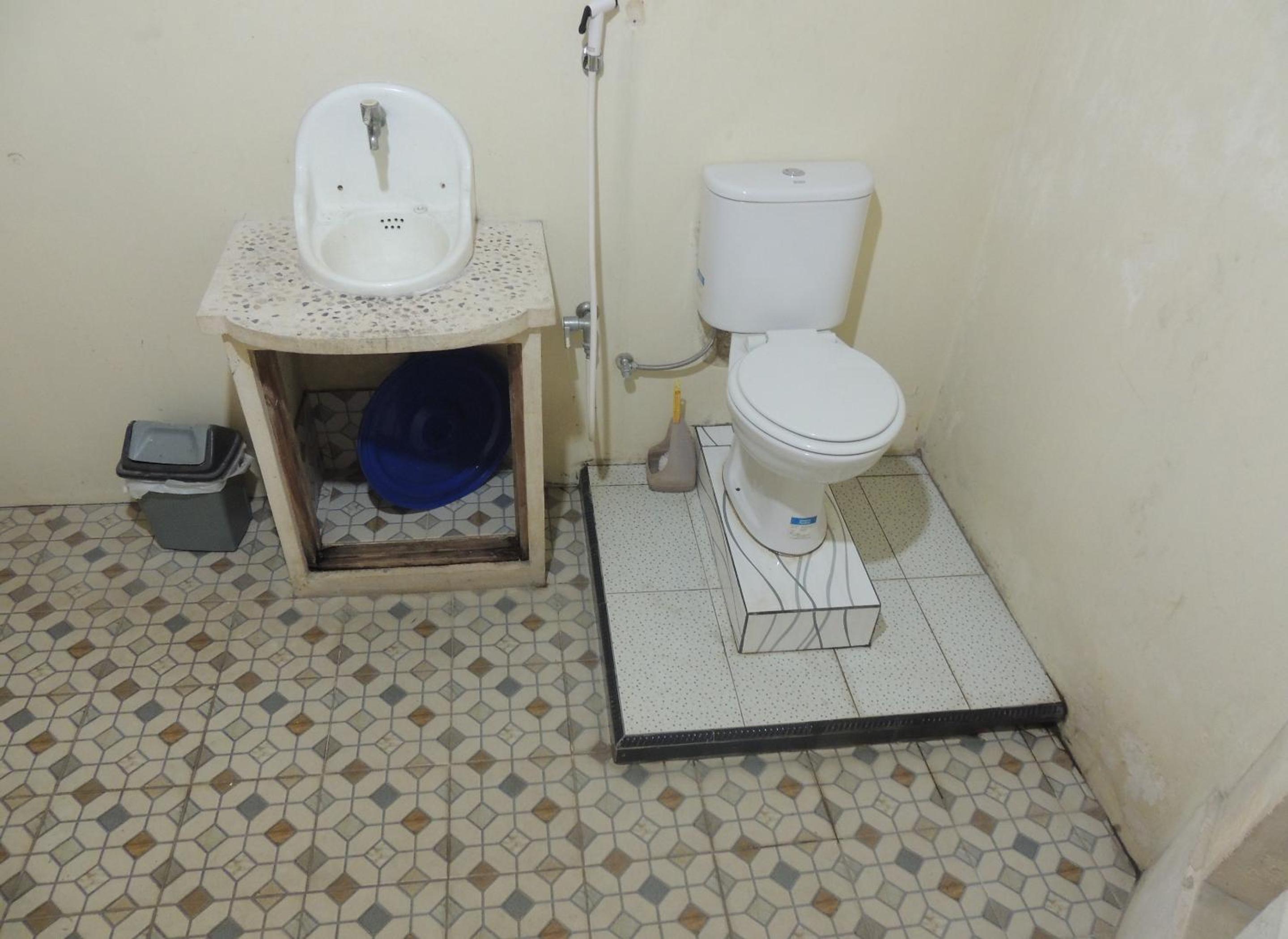 Standard King Room - Photo 2