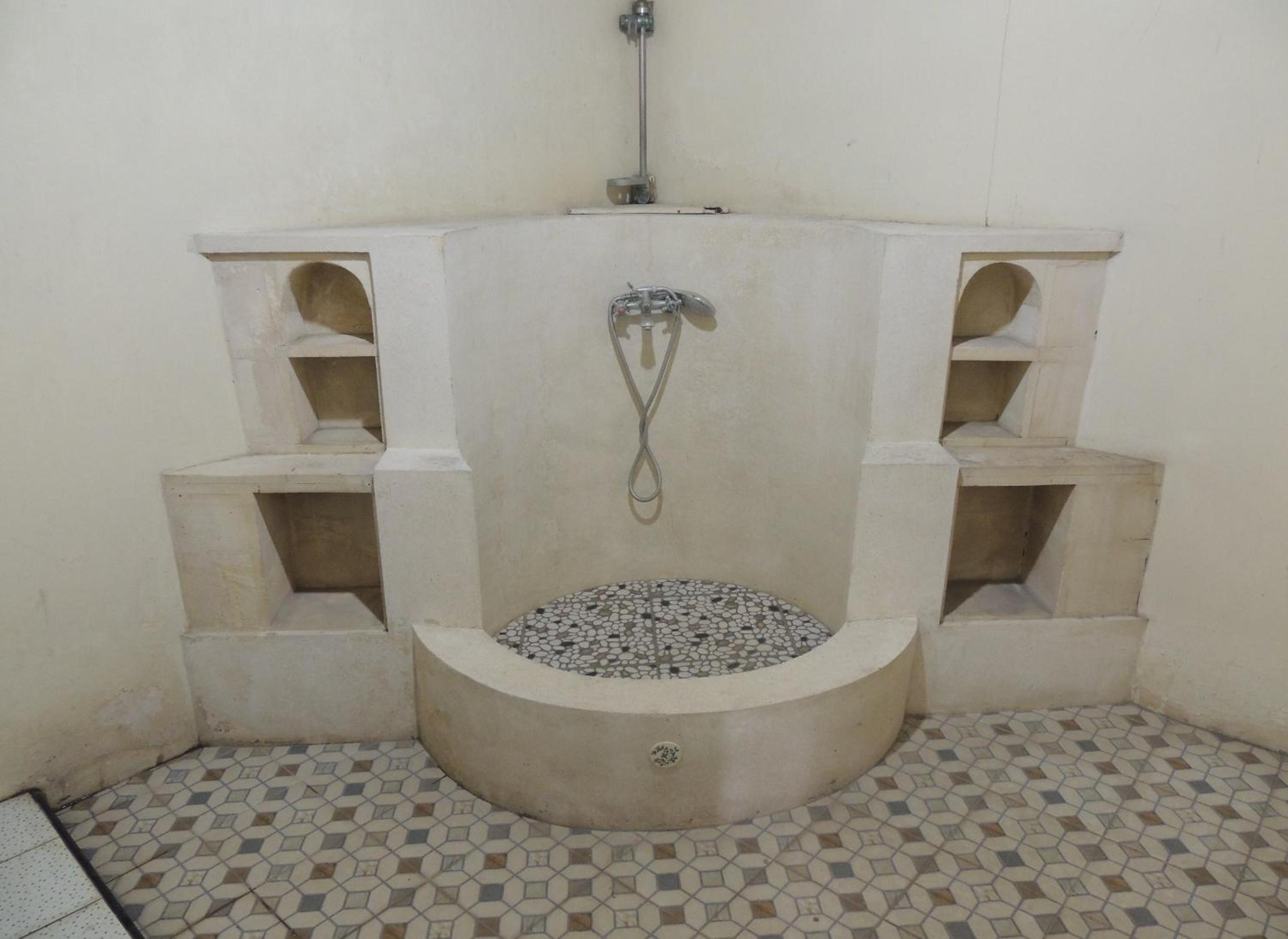 Standard King Room - Photo 3