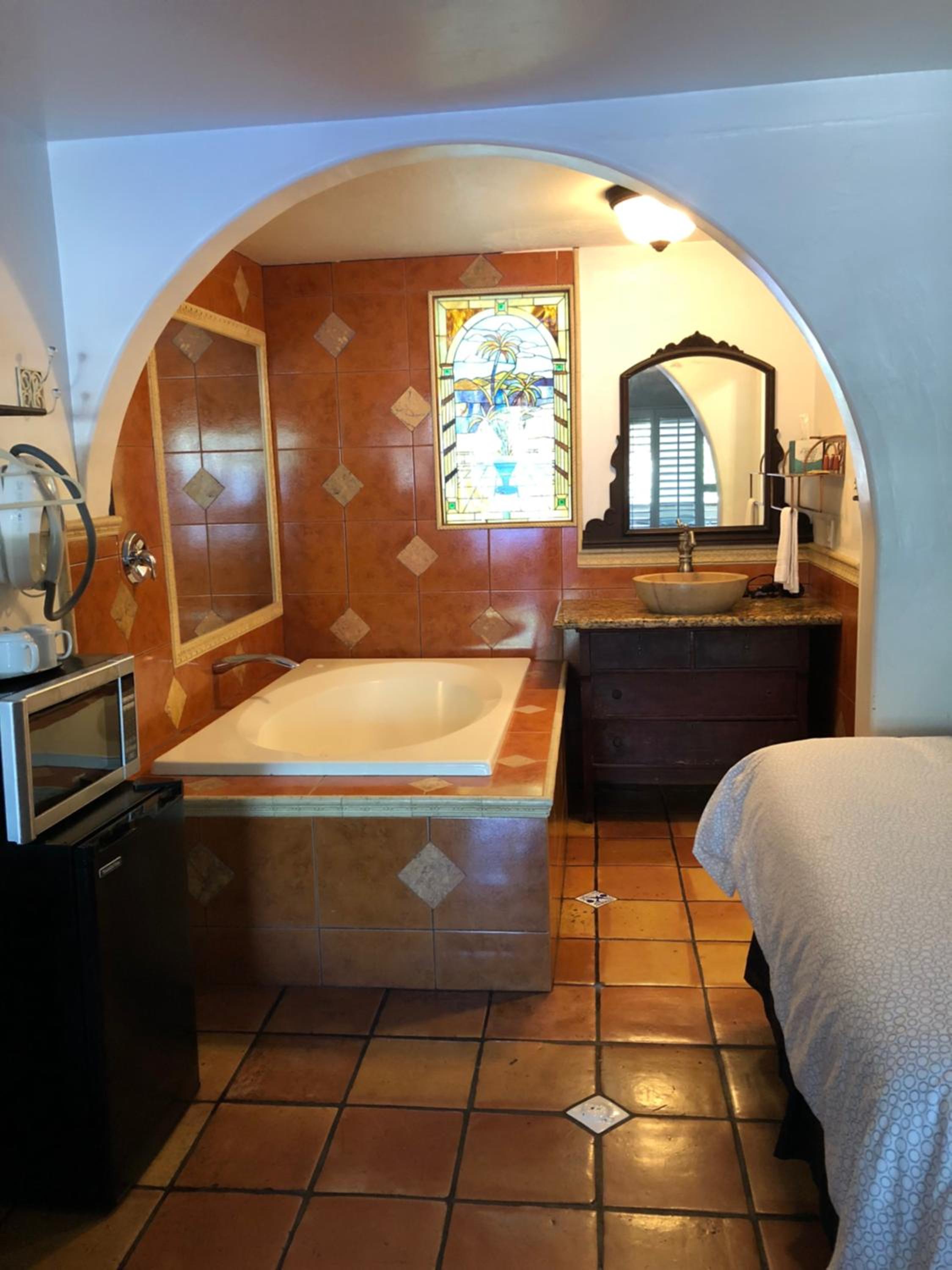 Queen Room with Spa Bath - Photo 10