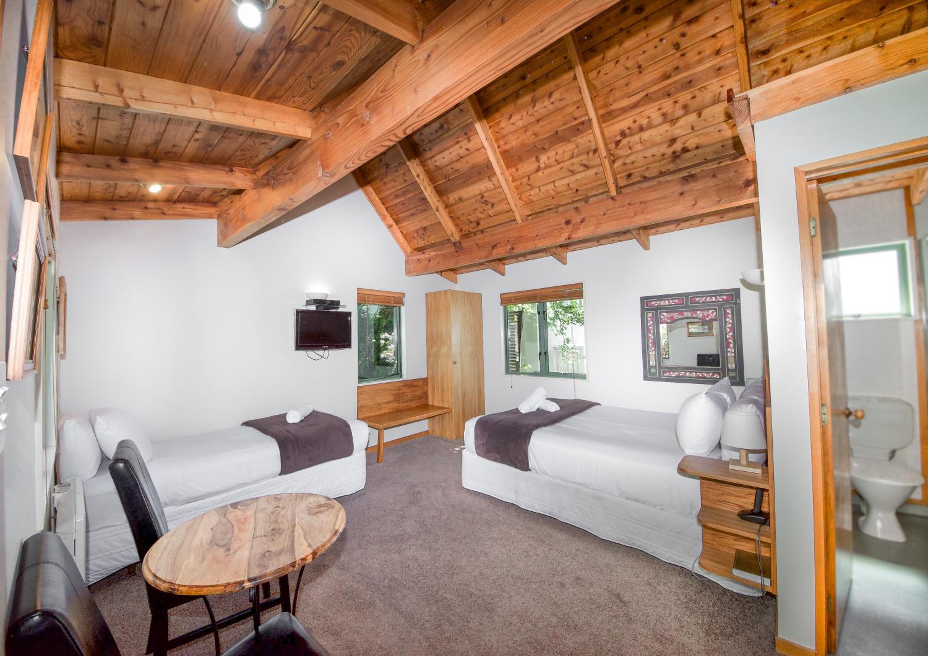 Garden Cottage - Photo 1