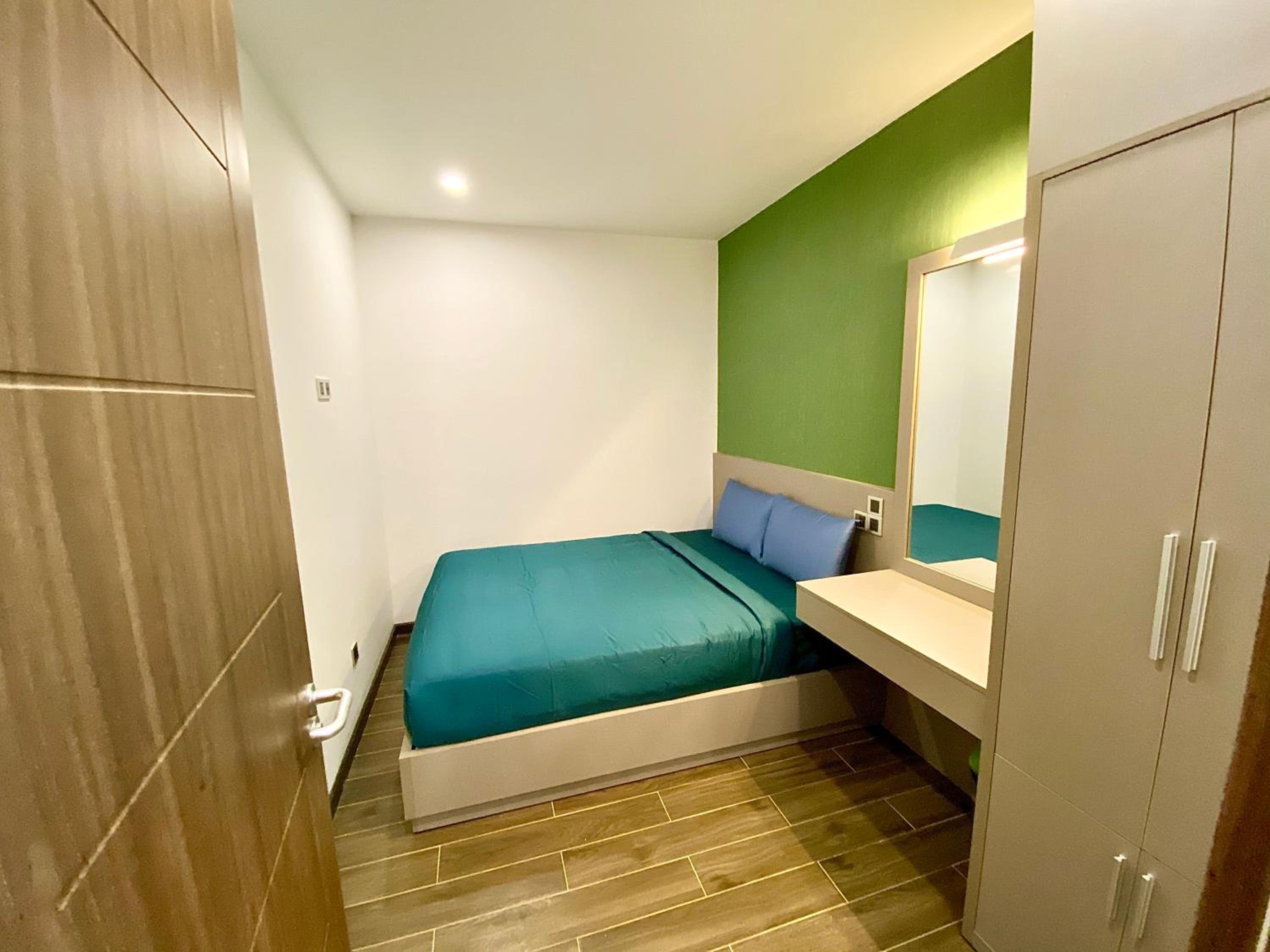Two-Bedroom Apartment - Photo 7