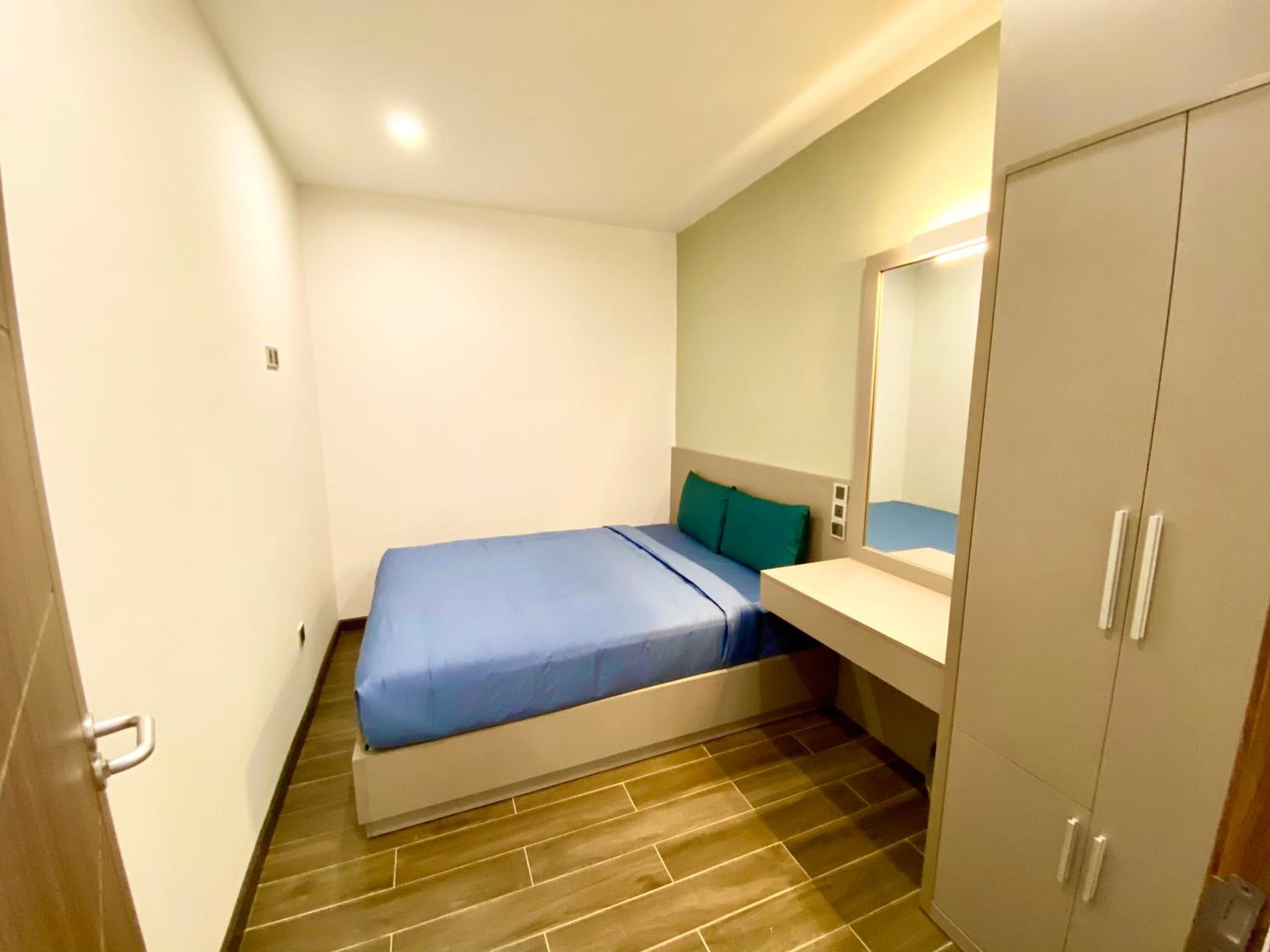 Two-Bedroom Apartment - Photo 5