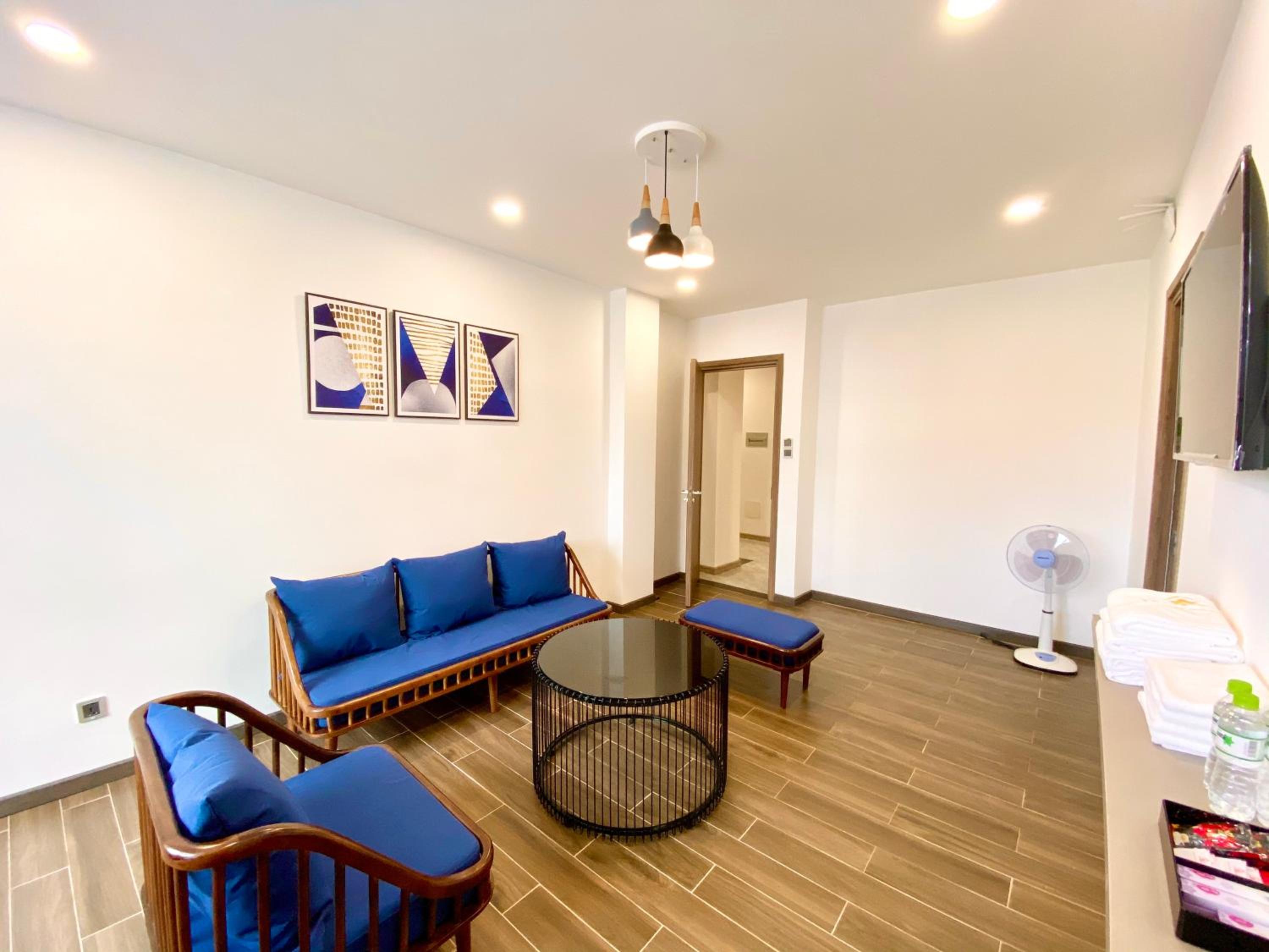 Two-Bedroom Apartment - Photo 12