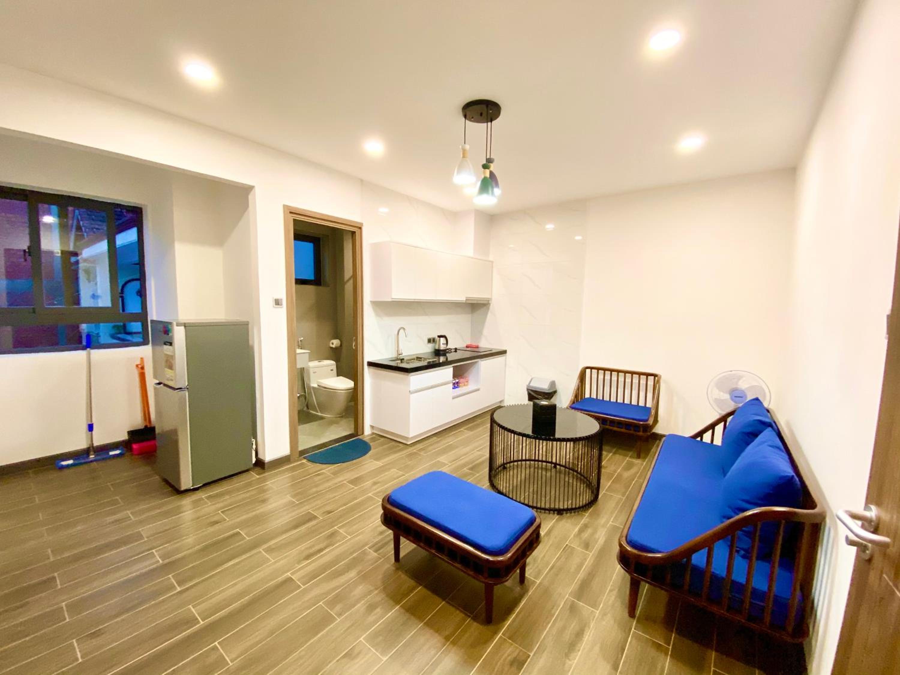 Two-Bedroom Apartment - Photo 18