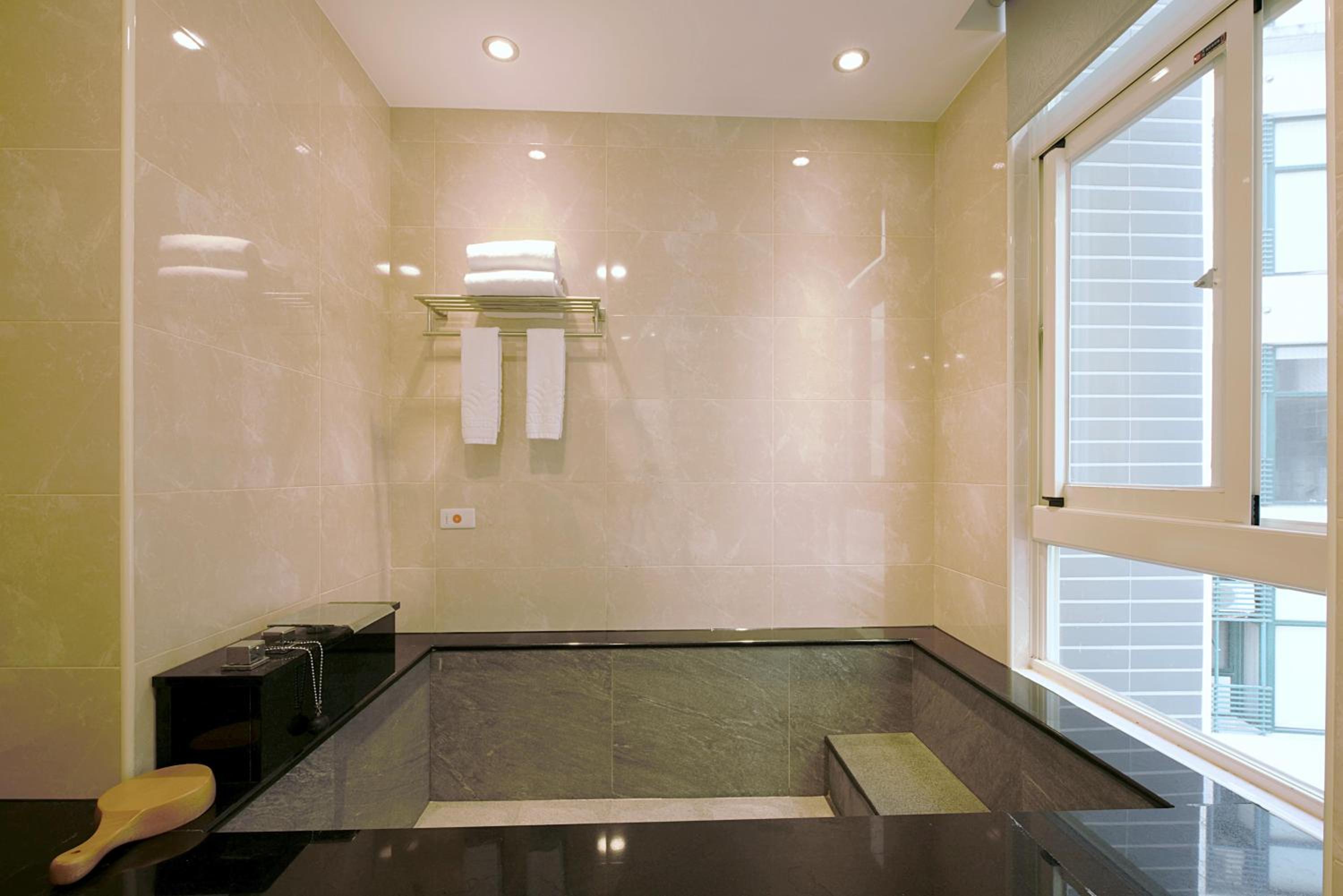 Deluxe Double Room - Photo 6