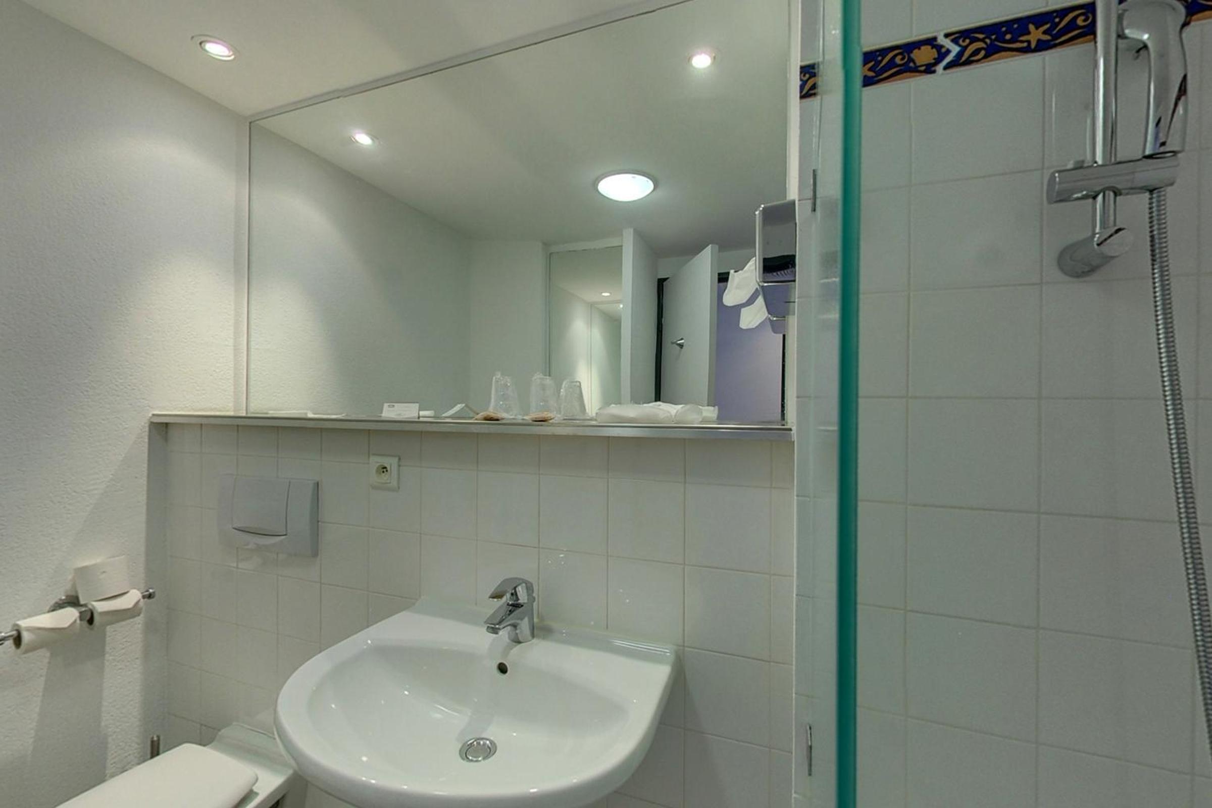 Comfort Double Room - Spa Access Not Included photo 3