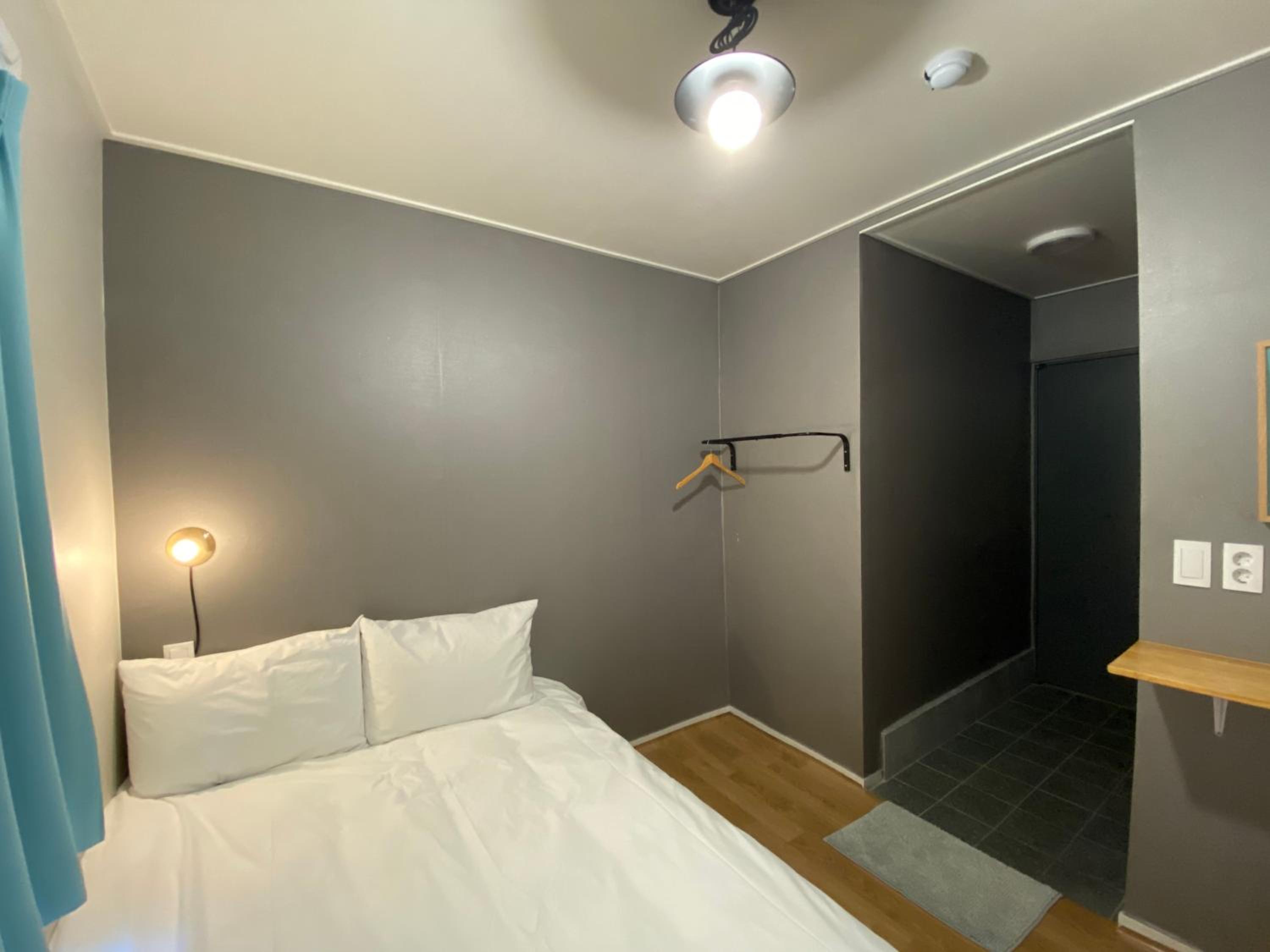 Double Room - Photo 10