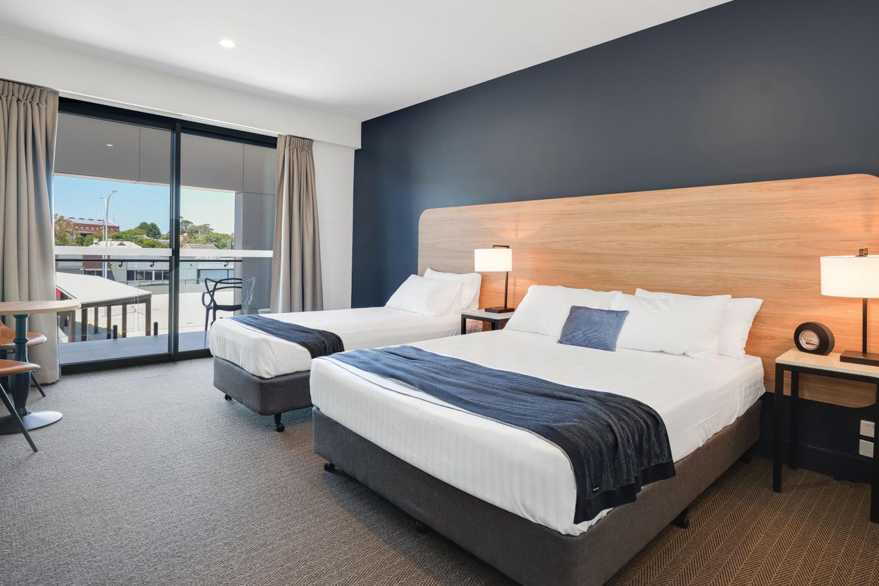 Executive Queen & Single Room with Balcony