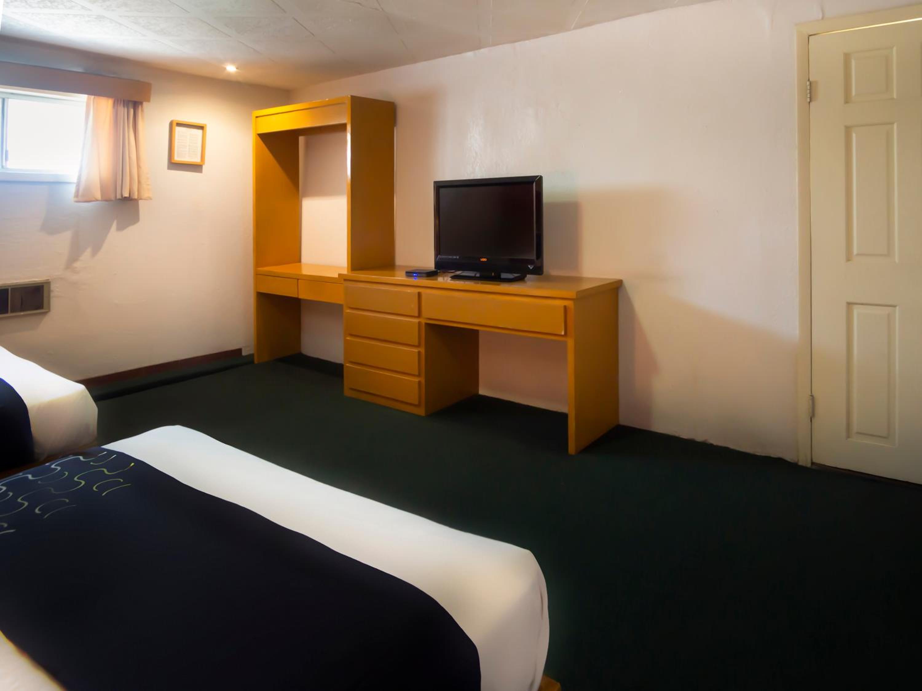 Standard Double Room with Two Double Beds photo 1